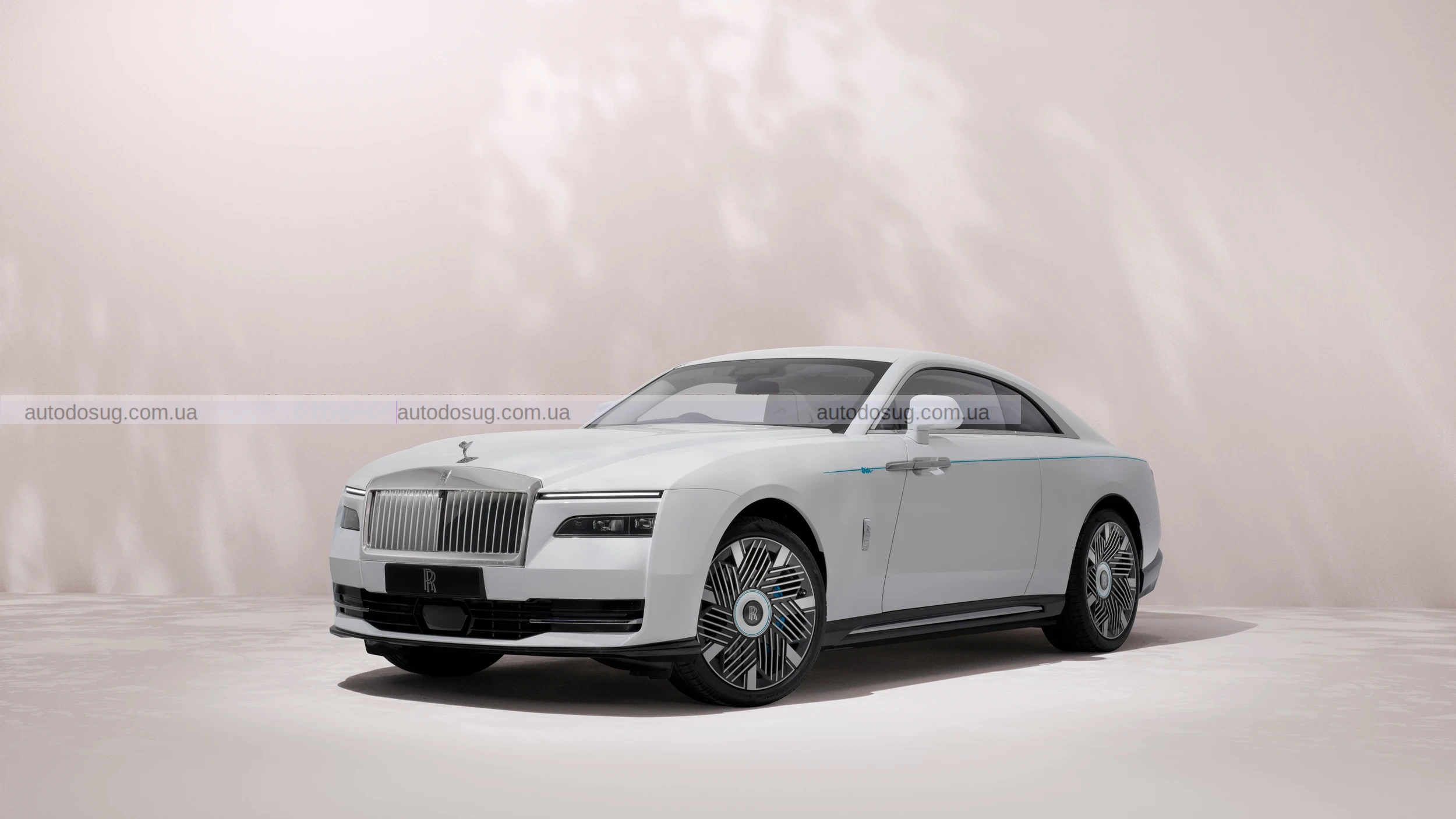 Нова ексклюзивна серія Rolls-Royce надихається квітковою силою