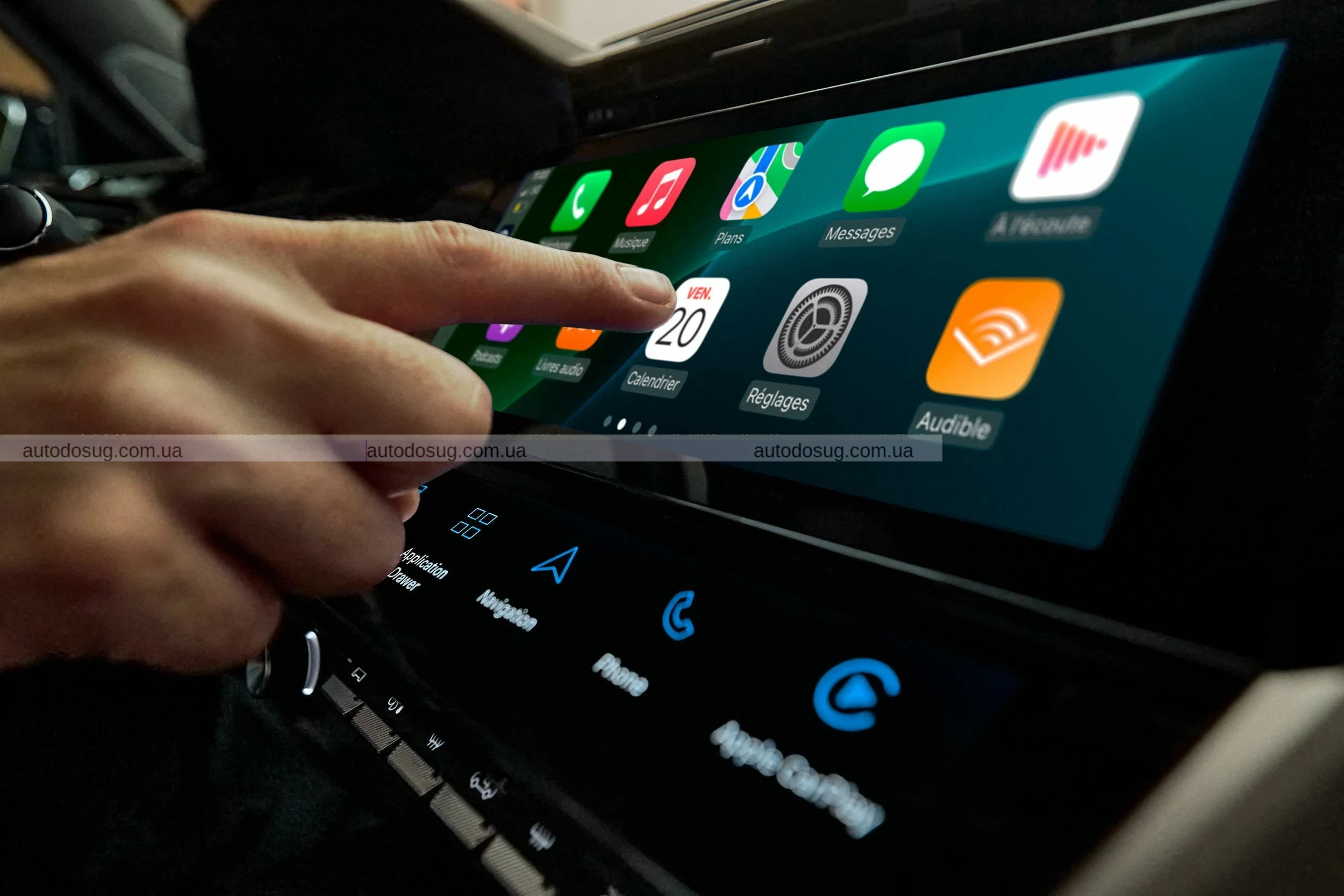 Фейсліфтинг Peugeot 308 позбувся іклів