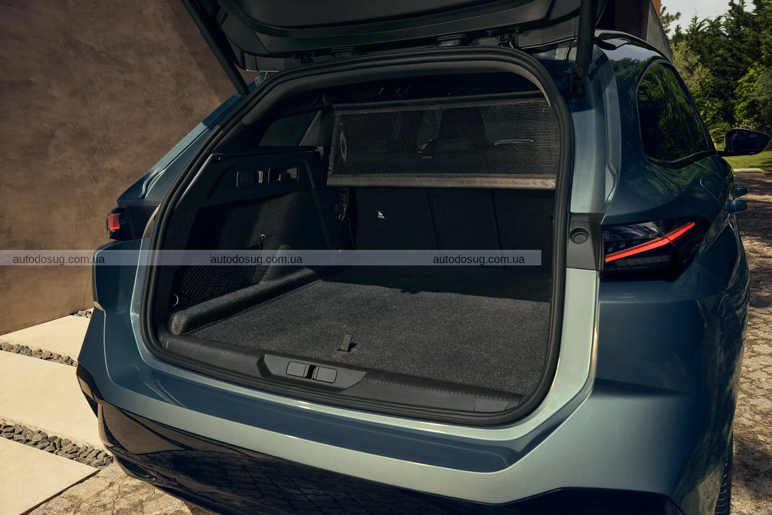 Фейсліфтинг Peugeot 308 позбувся іклів