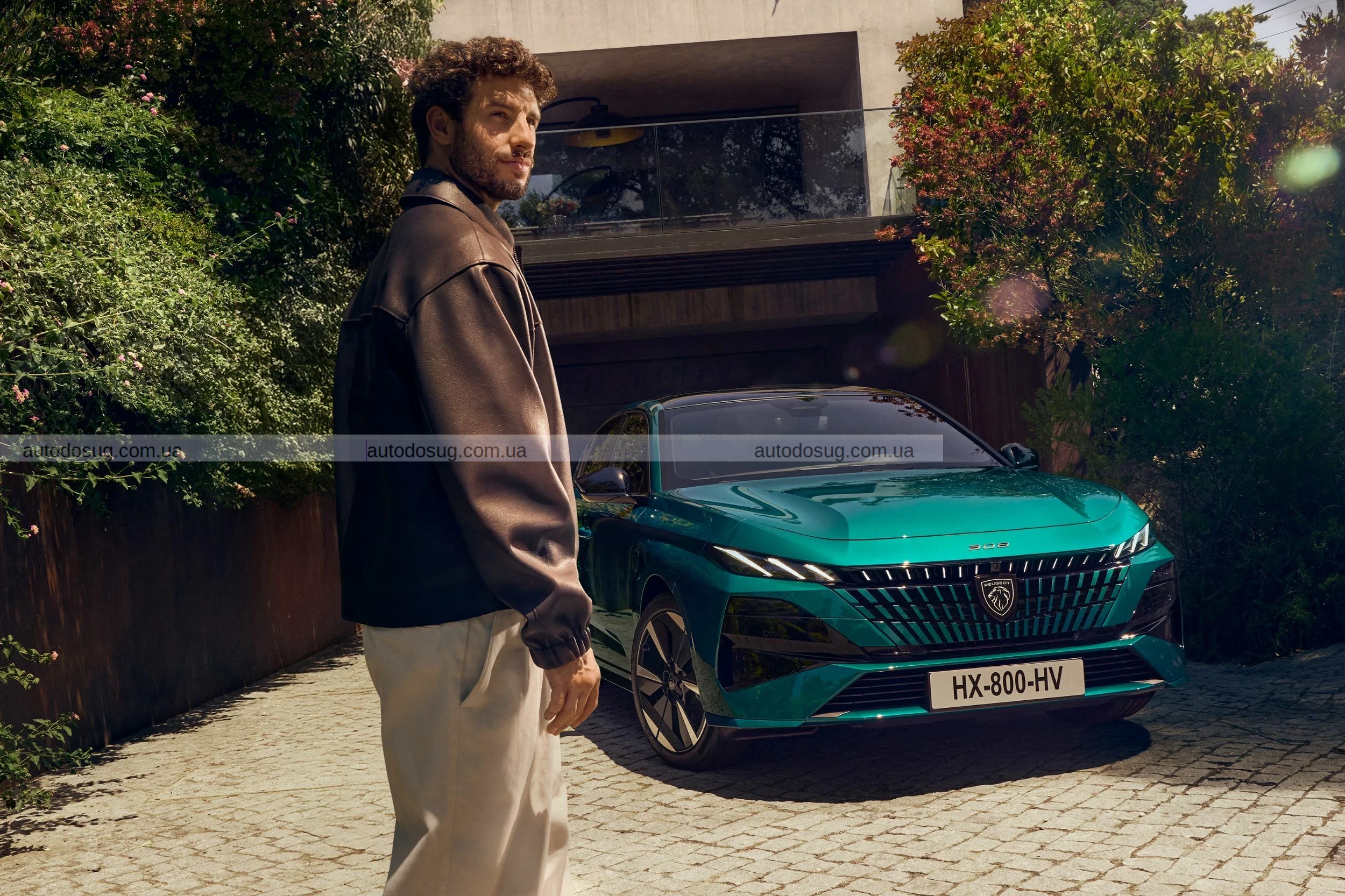 Фейсліфтинг Peugeot 308 позбувся іклів