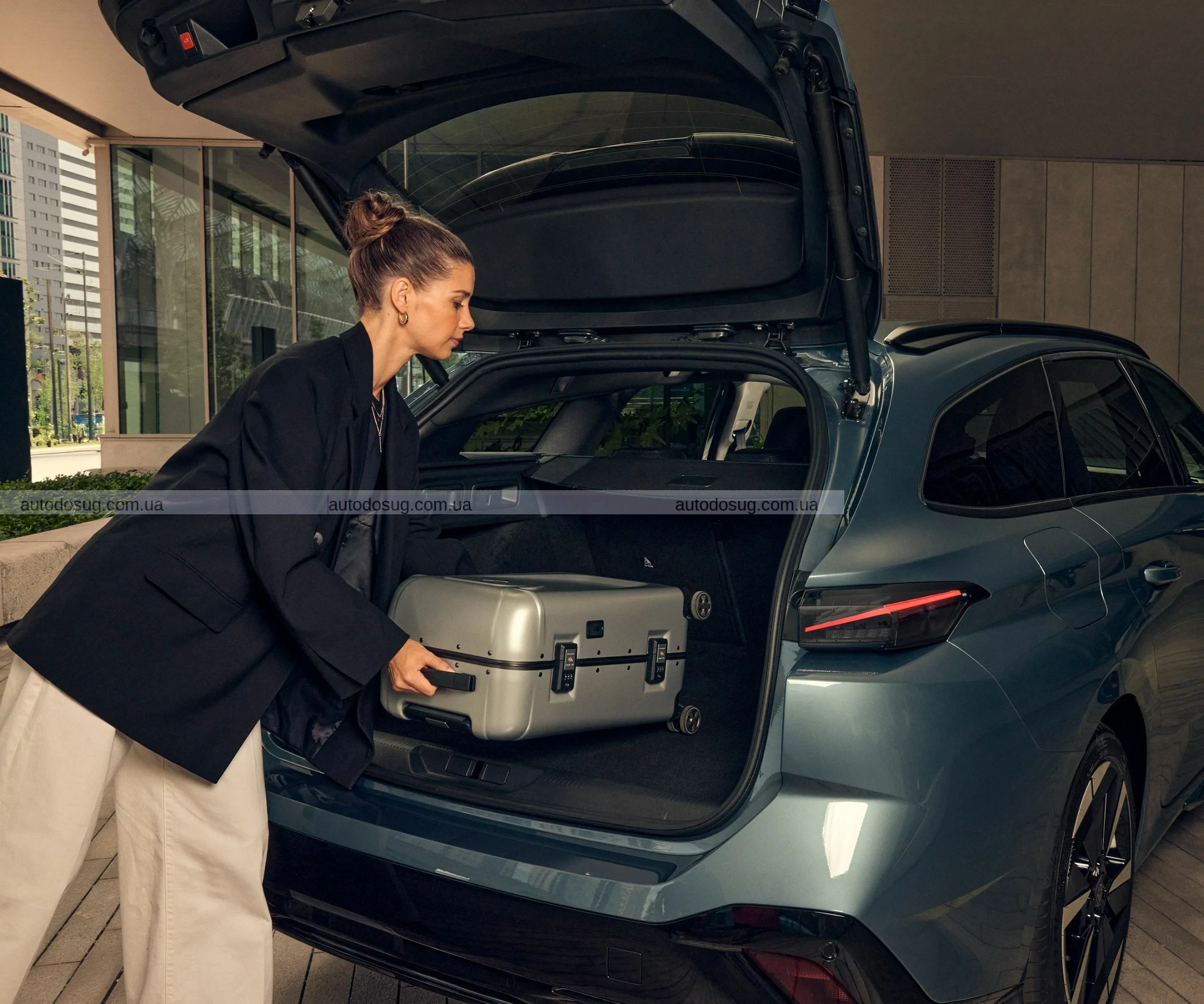 Фейсліфтинг Peugeot 308 позбувся іклів