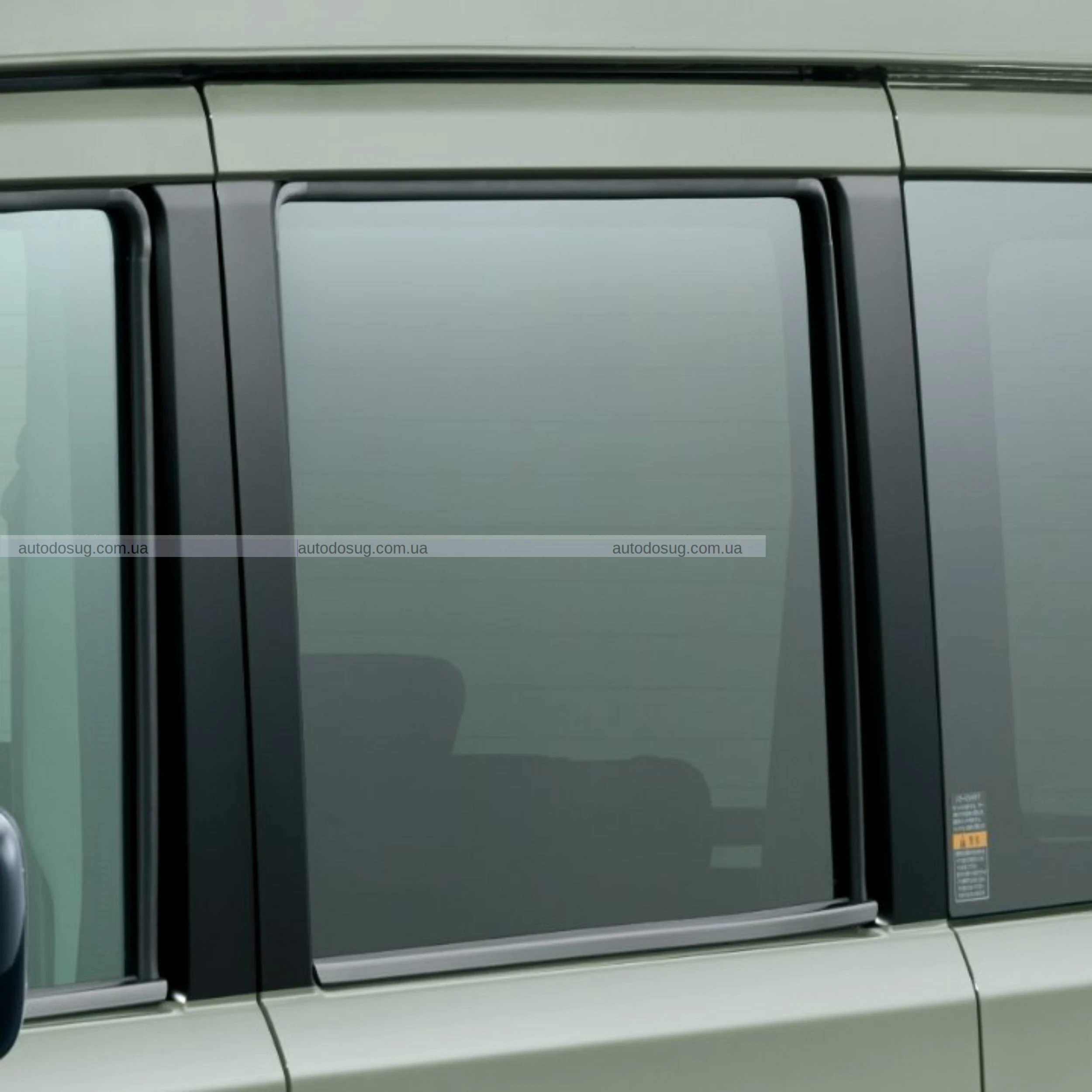 Suzuki оновлює свій Kei Van та спокушає покупців позашляховиків