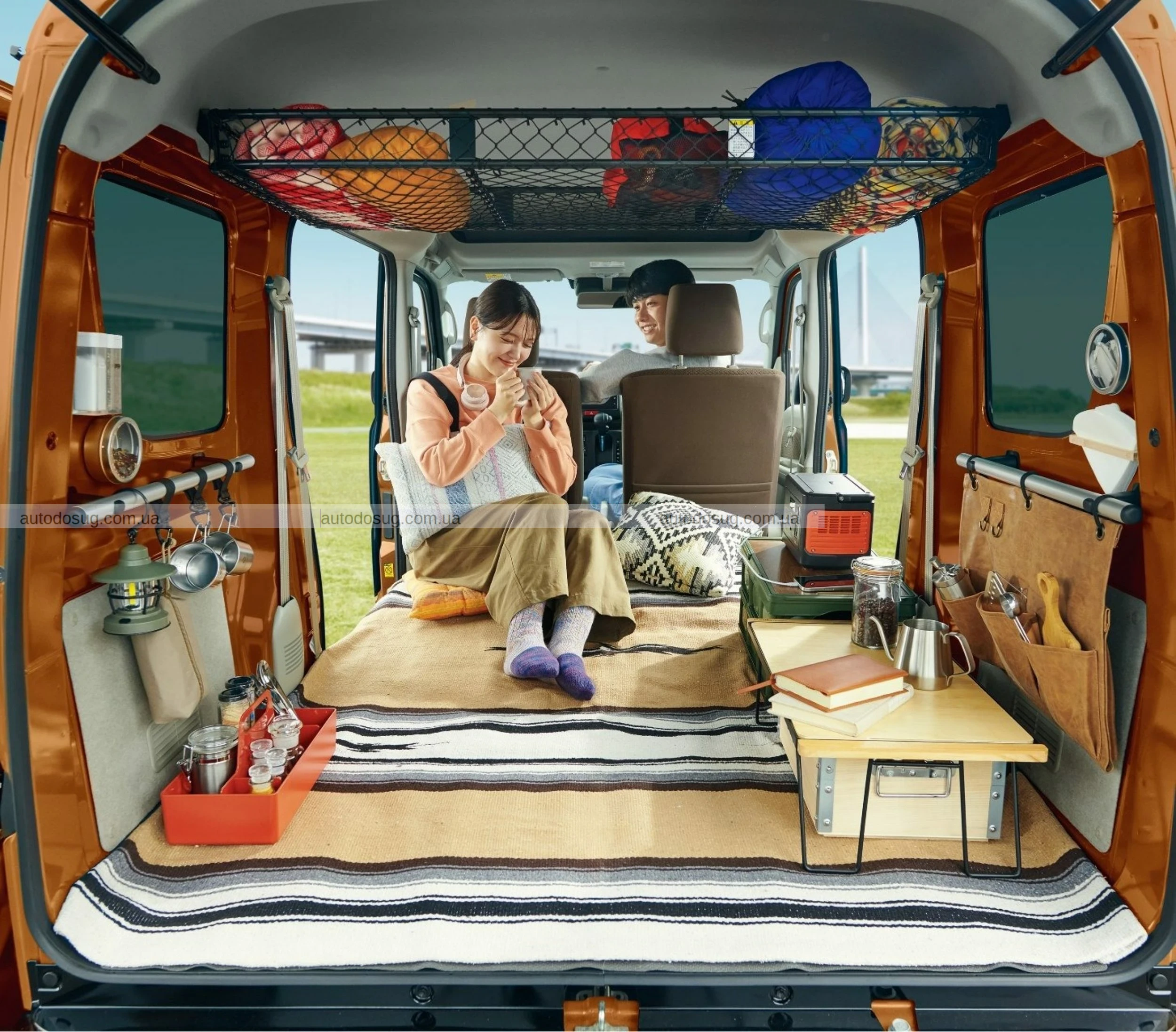 Suzuki оновлює свій Kei Van та спокушає покупців позашляховиків