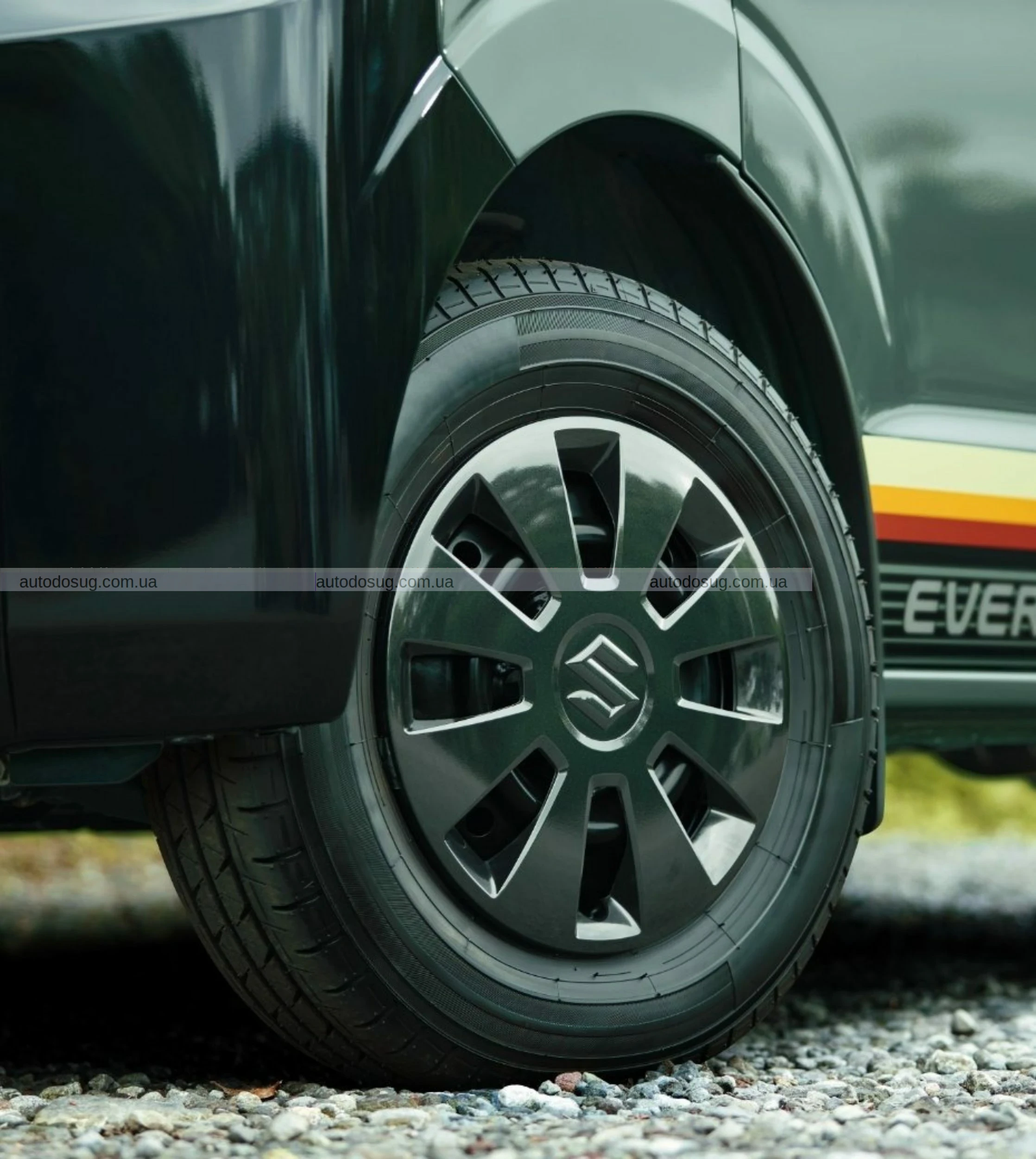 Suzuki оновлює свій Kei Van та спокушає покупців позашляховиків