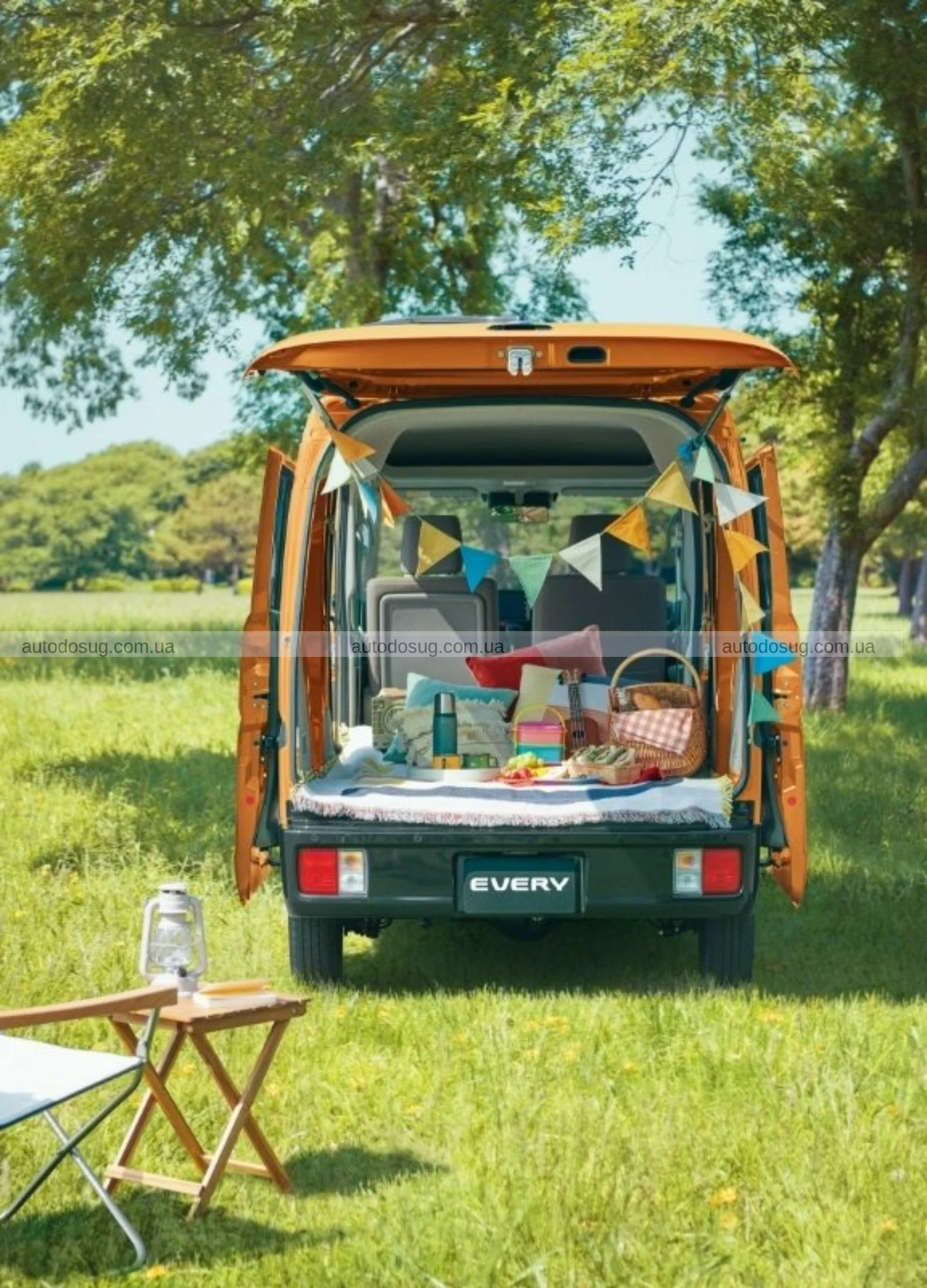 Suzuki оновлює свій Kei Van та спокушає покупців позашляховиків