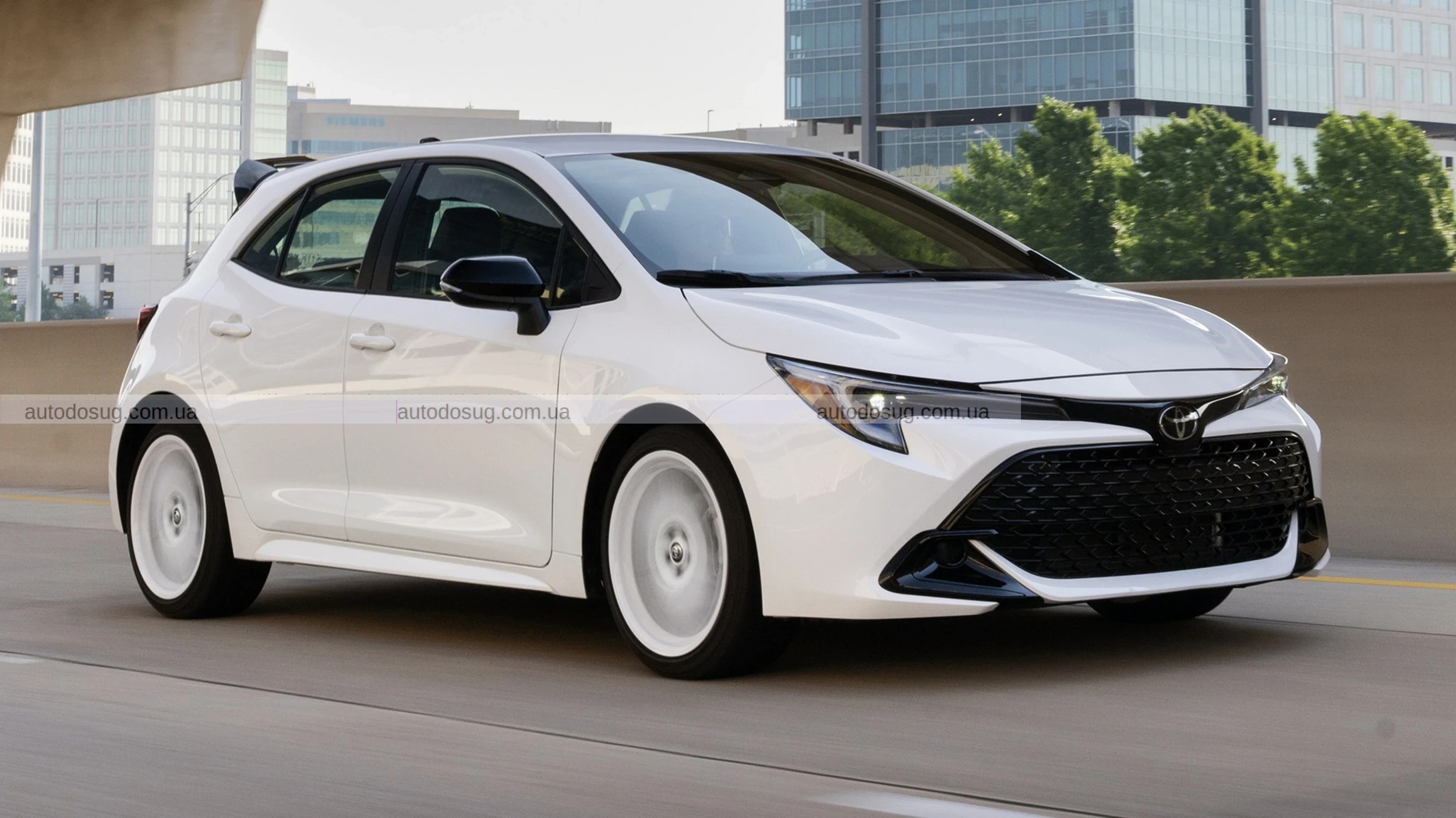 Toyota Corolla демонструє ретро-стиль, нові технології та доступну ціну