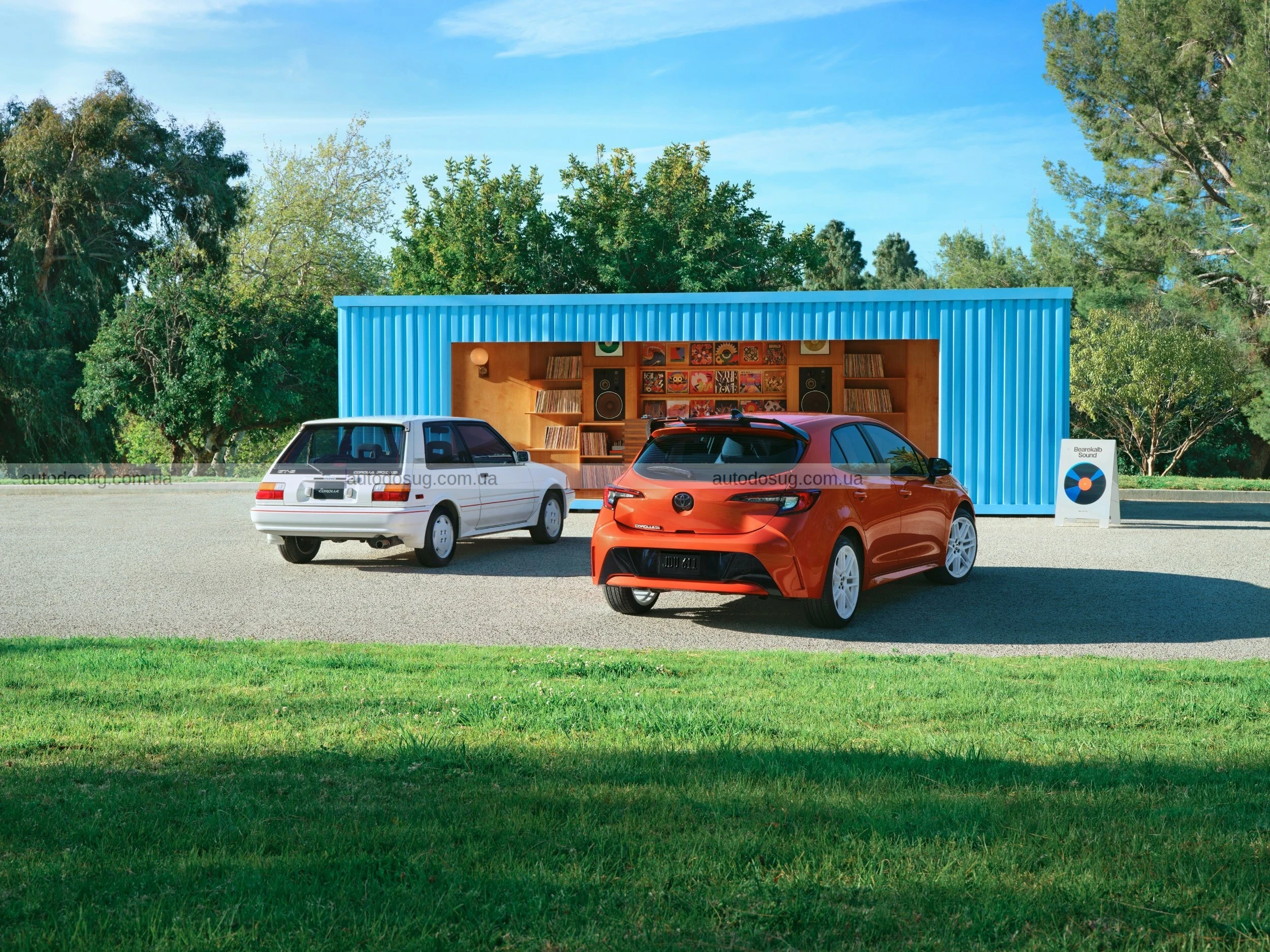 Toyota Corolla демонструє ретро-стиль, нові технології та доступну ціну