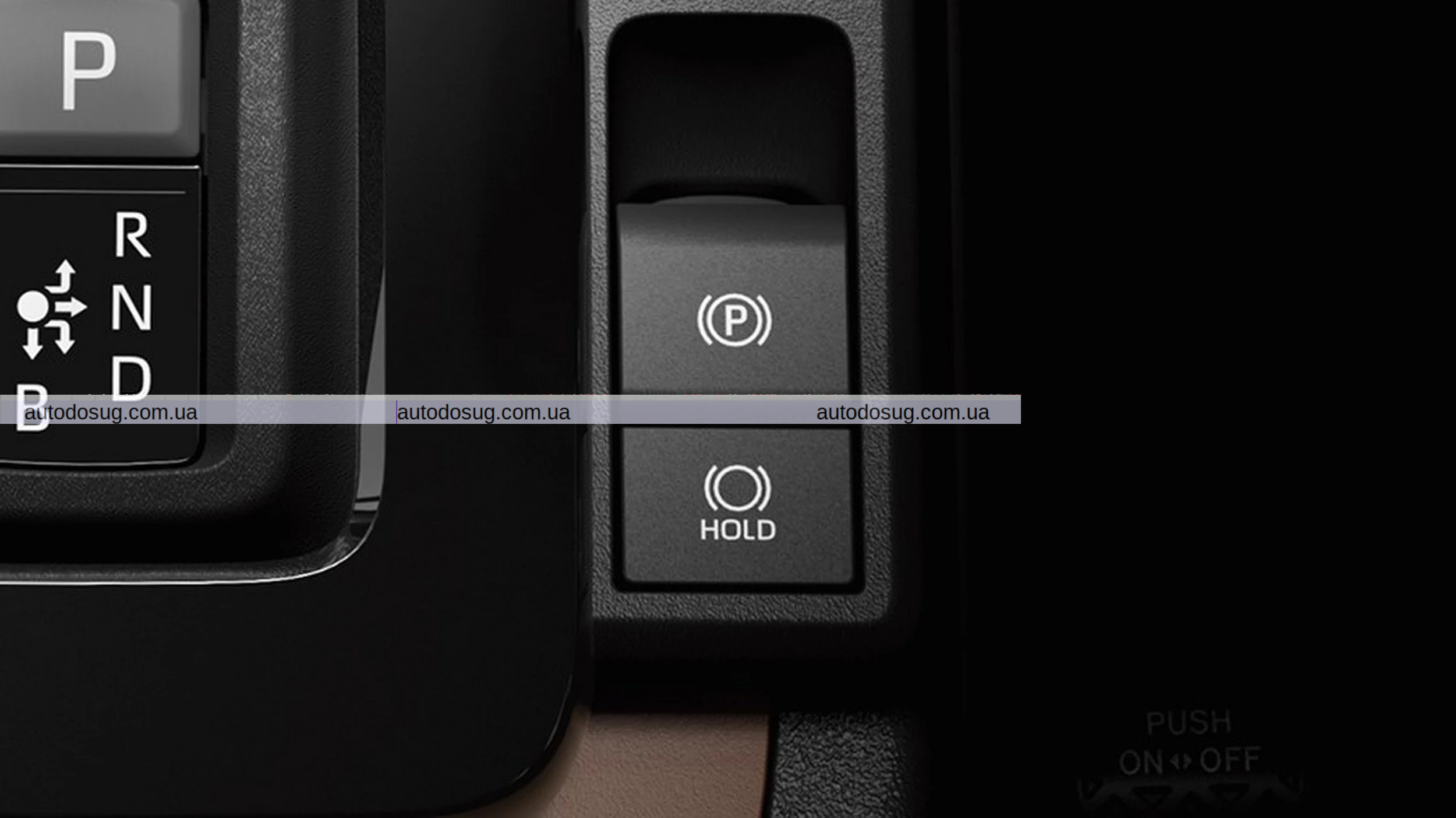 Toyota Sienta Juno має вітальню, офіс або спальню ззаду