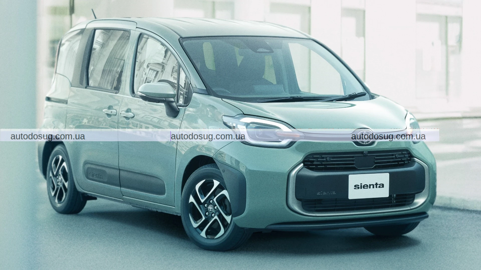 Toyota Sienta Juno має вітальню, офіс або спальню ззаду