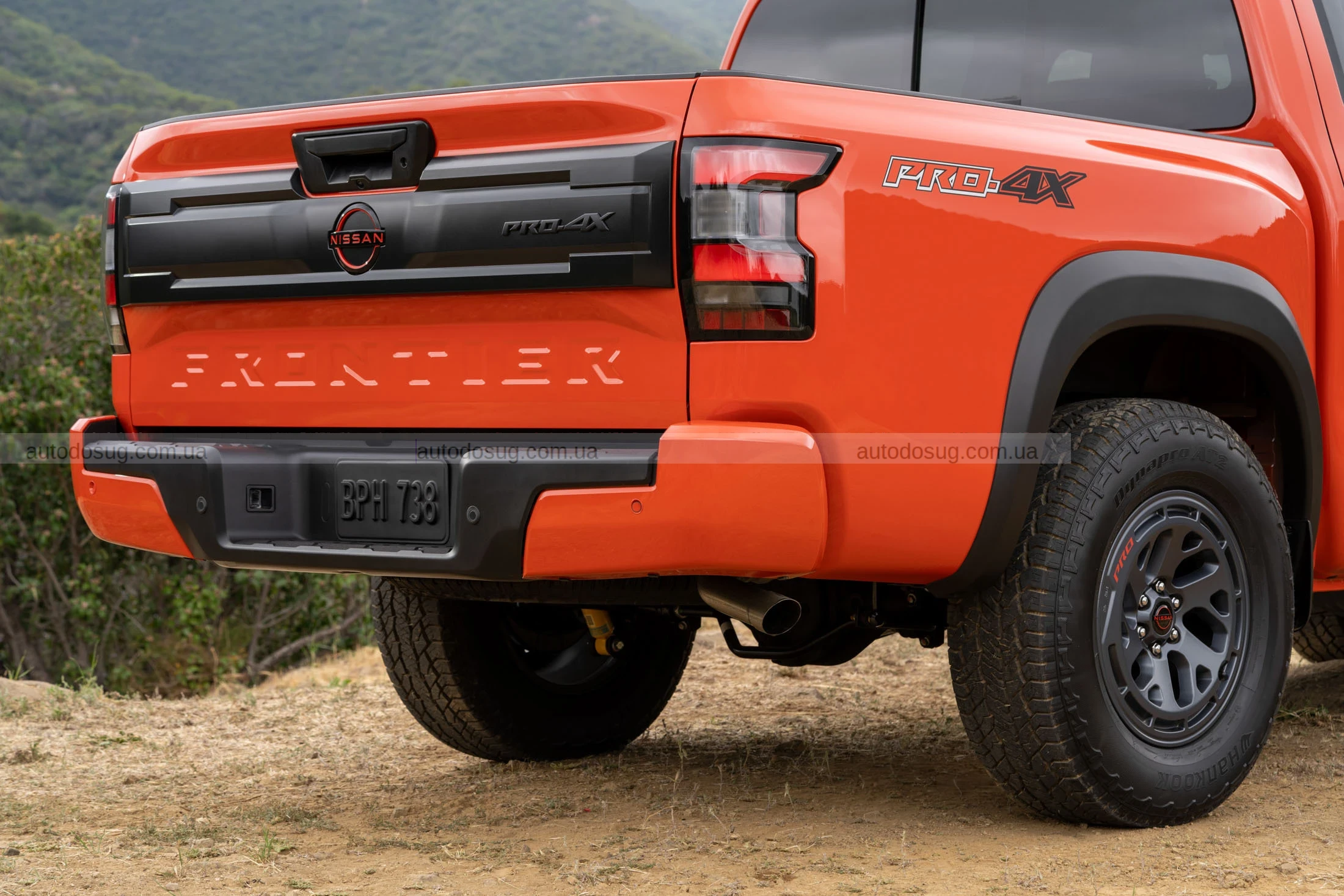 Тисячі нових пікапів Nissan потребують ремонту