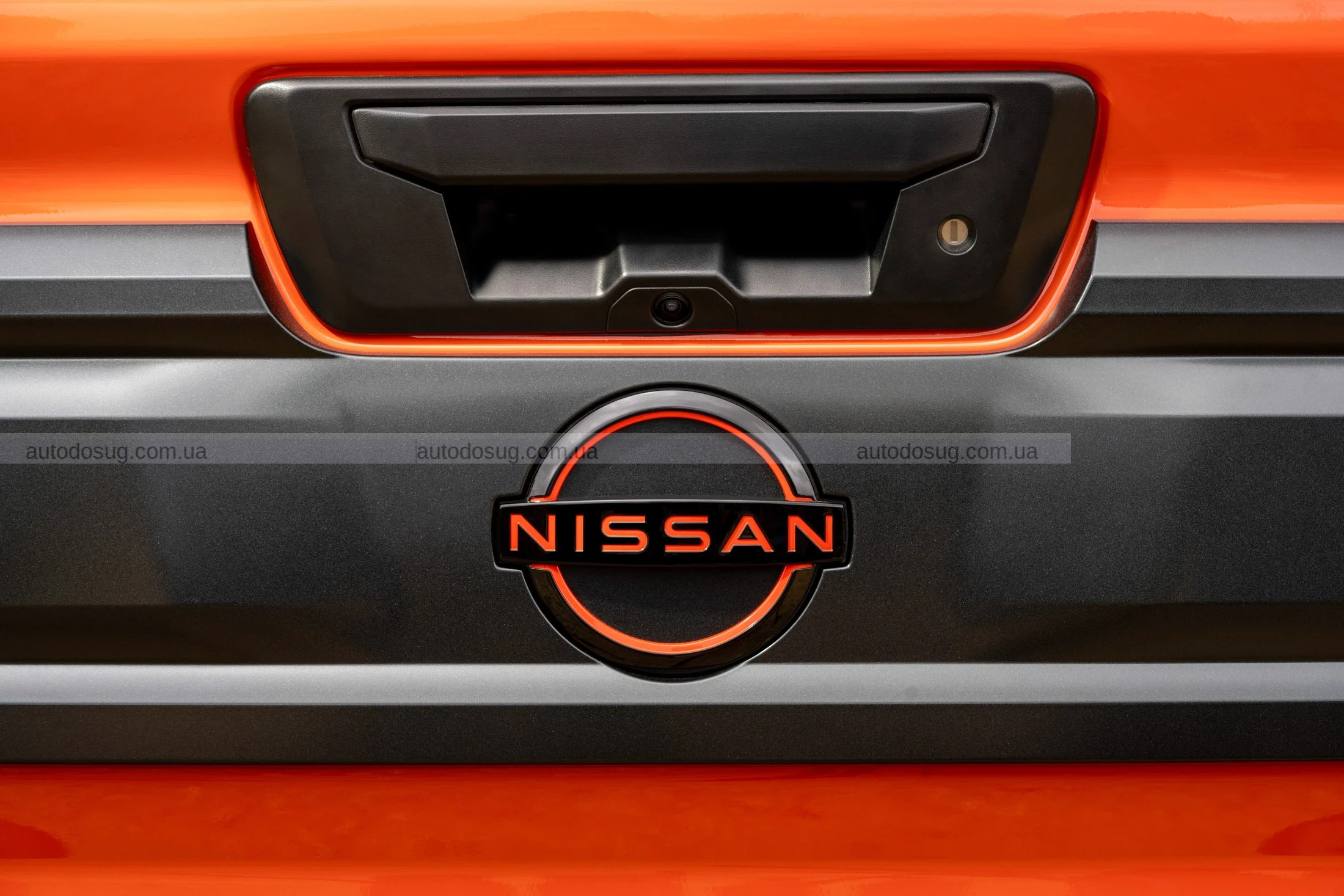 Тисячі нових пікапів Nissan потребують ремонту