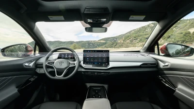 Водії Volkswagen ID.4 кажуть, що бояться торкатися керма