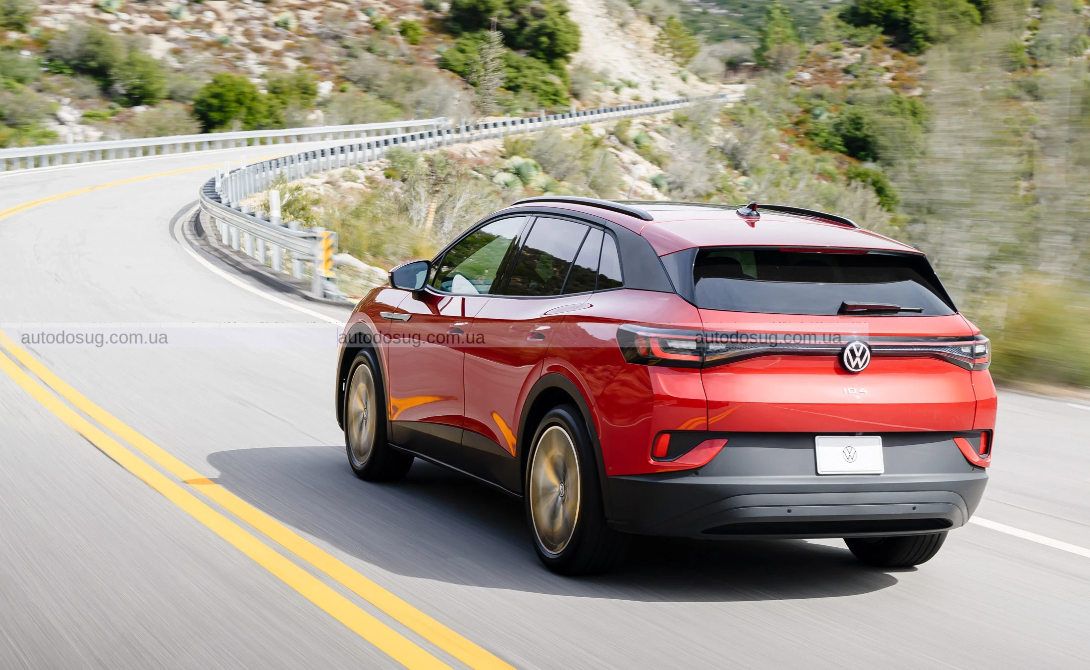 Водії Volkswagen ID.4 кажуть, що бояться торкатися керма