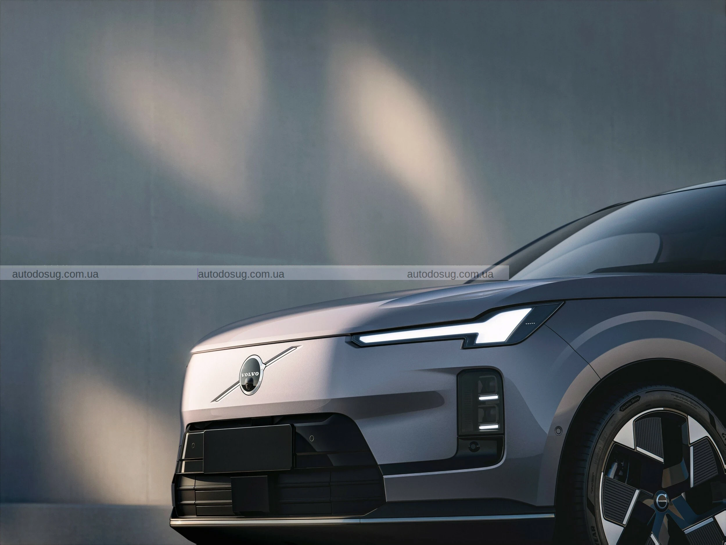 Volvo XC70 повертається як шикарний гібридний кросовер із підзарядкою