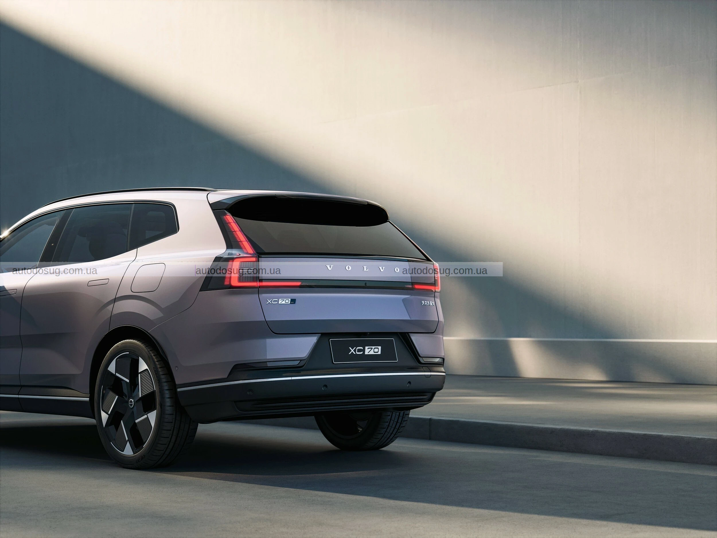 Volvo XC70 повертається як шикарний гібридний кросовер із підзарядкою