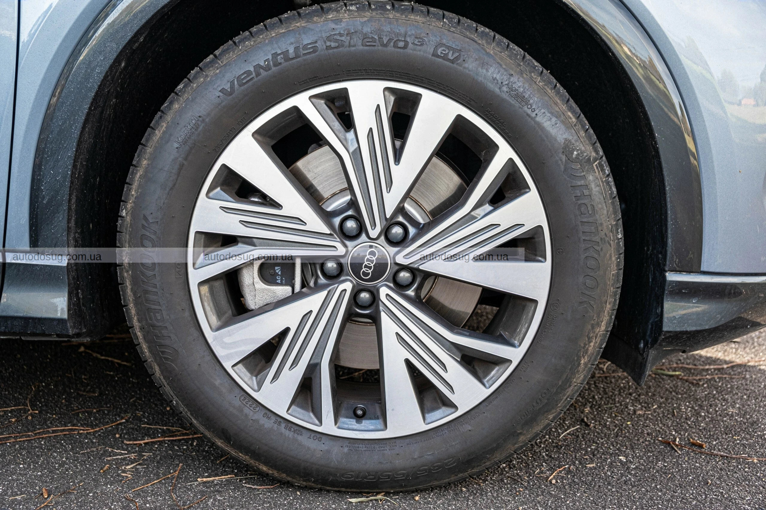 Audi Q4 45 e-tron демонструє комфорт з прихованими недоліками