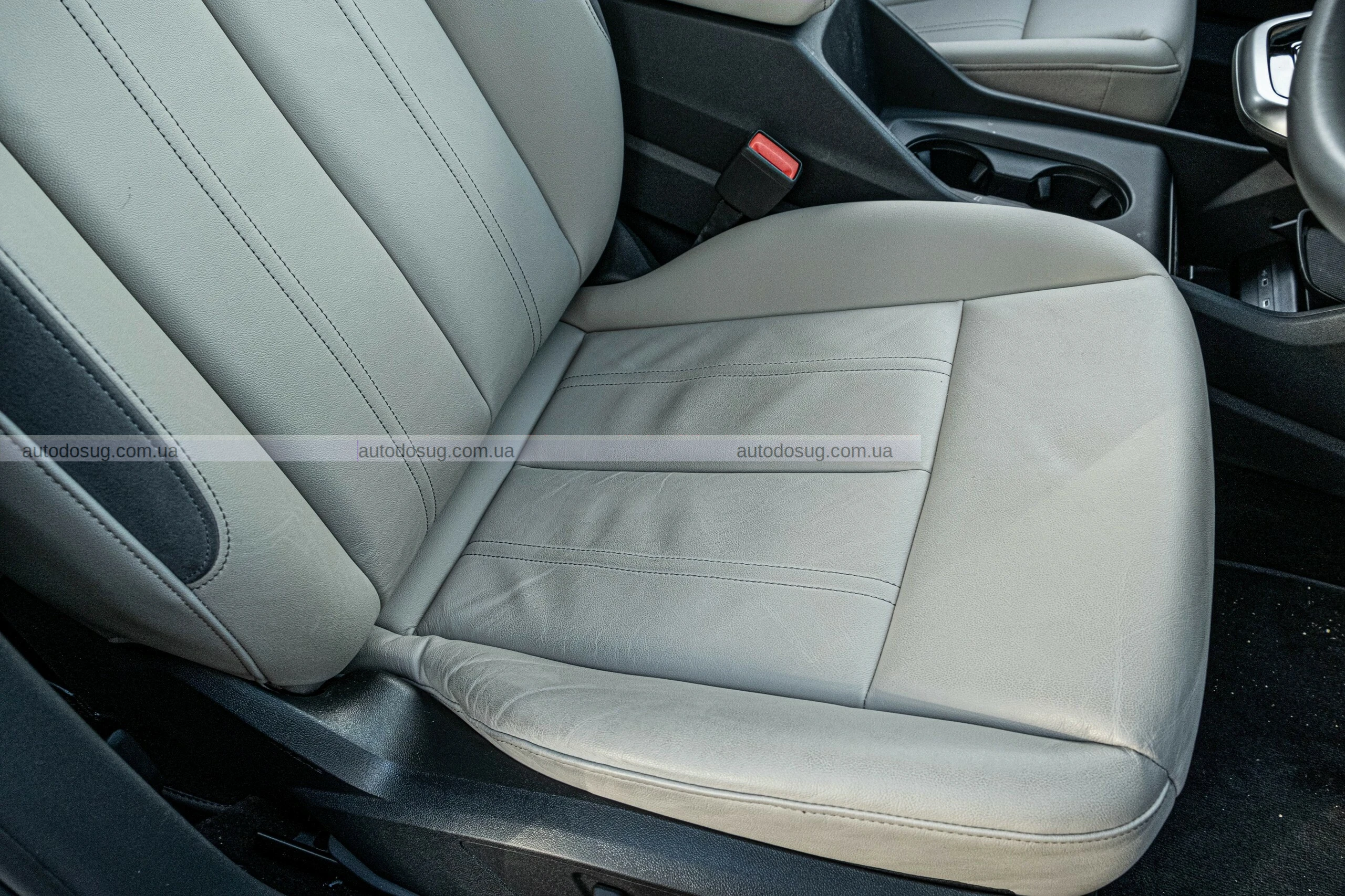 Audi Q4 45 e-tron демонструє комфорт з прихованими недоліками