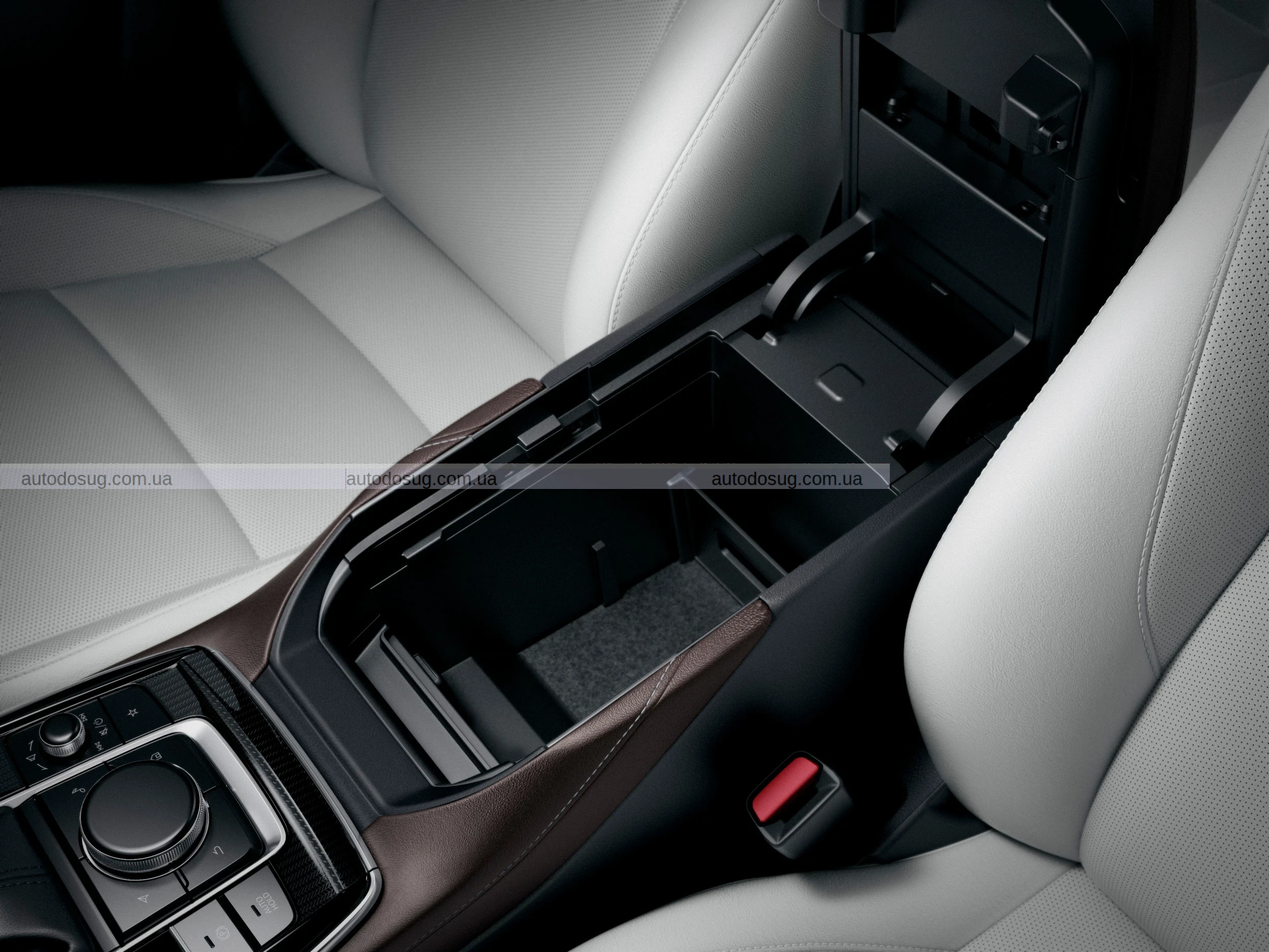 Базовий кросовер Mazda став дорожчим та отримав нові версії Aire