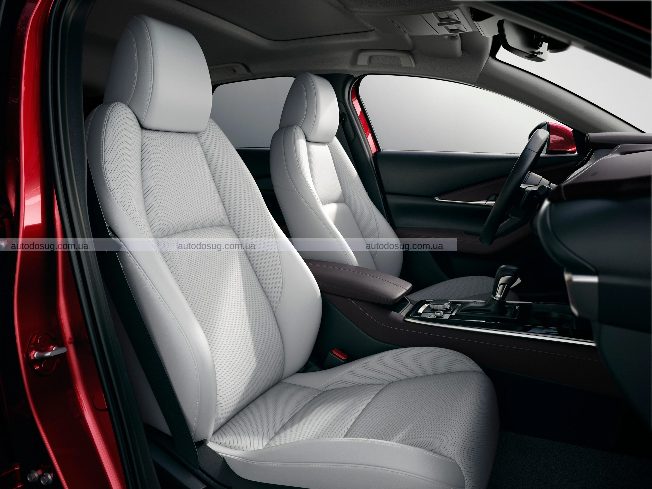 Базовий кросовер Mazda став дорожчим та отримав нові версії Aire