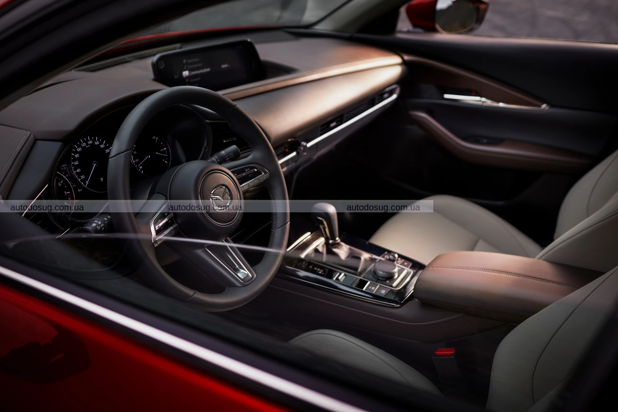 Базовий кросовер Mazda став дорожчим та отримав нові версії Aire