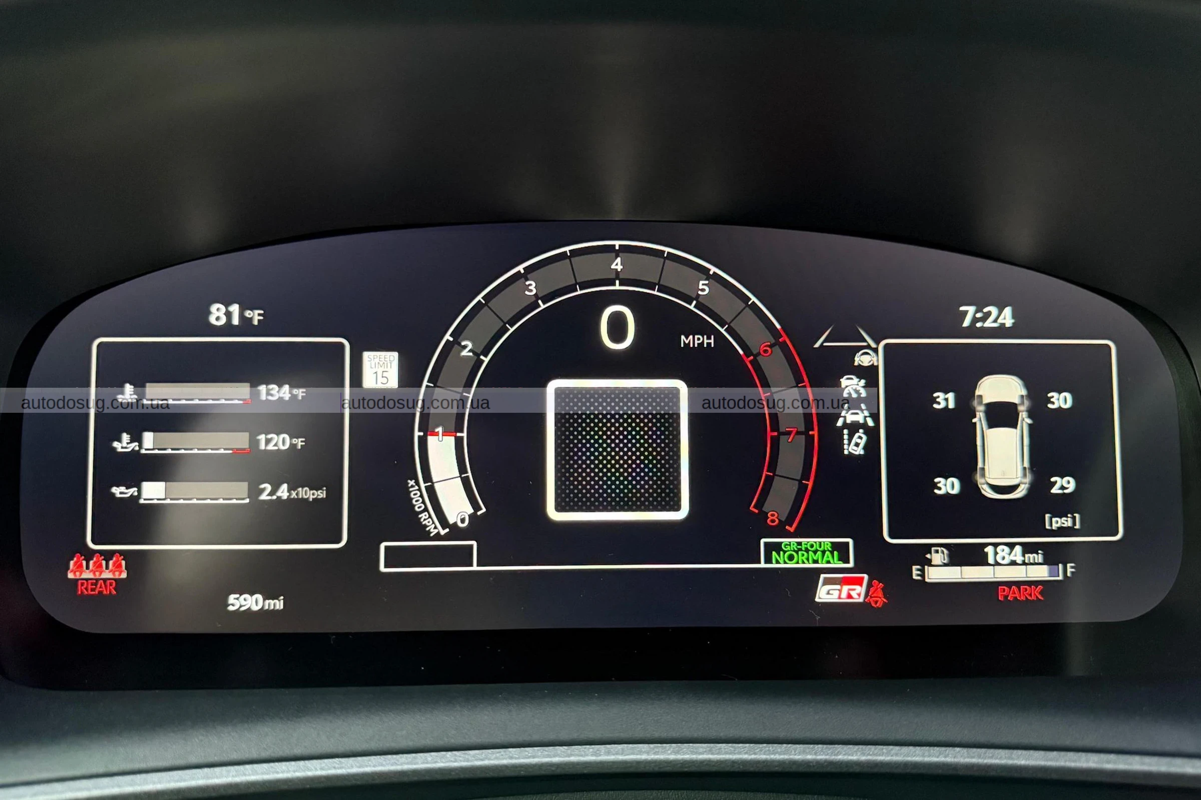 Чоловік купив нову Corolla GR, їздив на ній місяць і позбувся її з величезними збитками