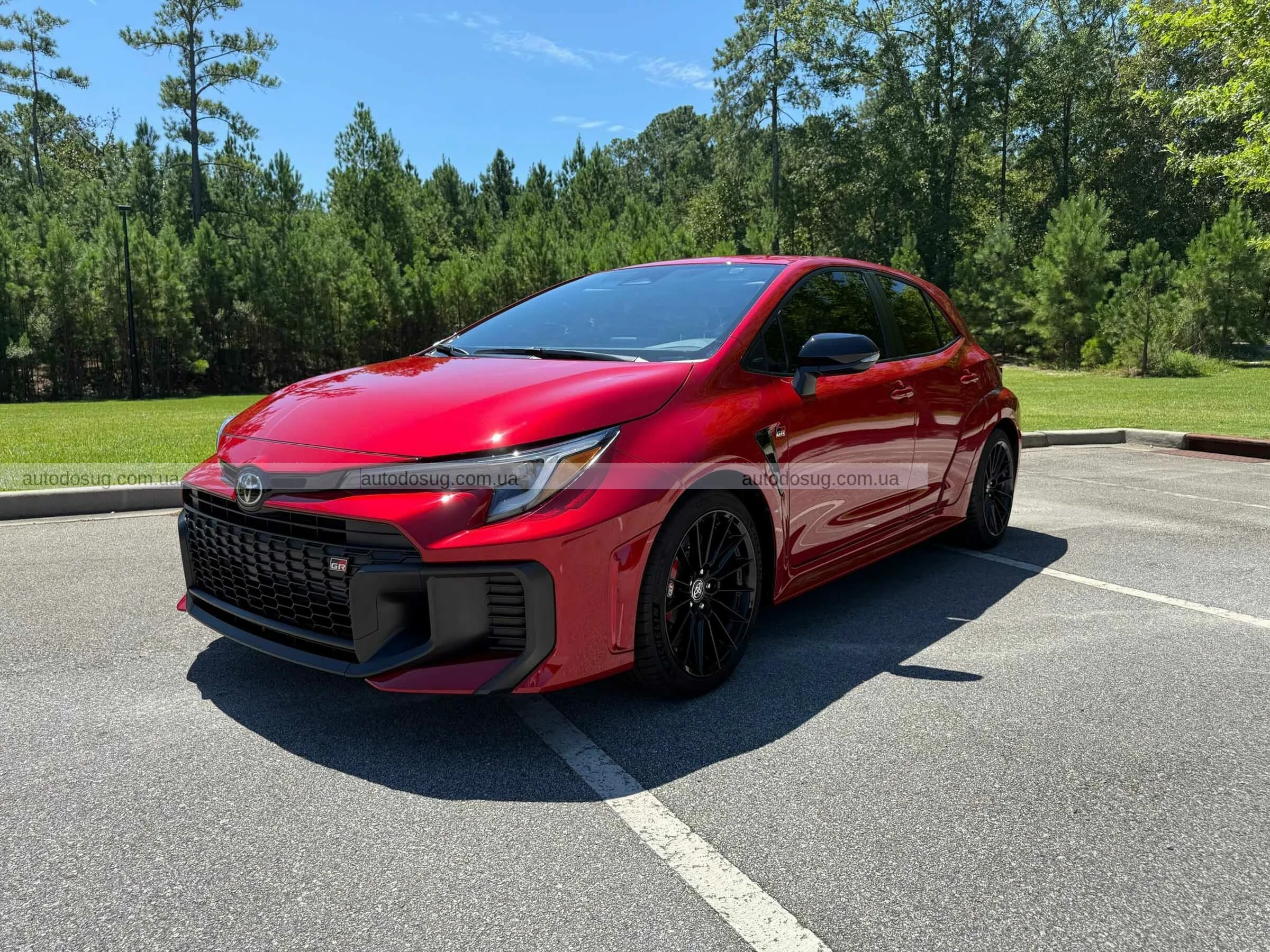 Чоловік купив нову Corolla GR, їздив на ній місяць і позбувся її з величезними збитками