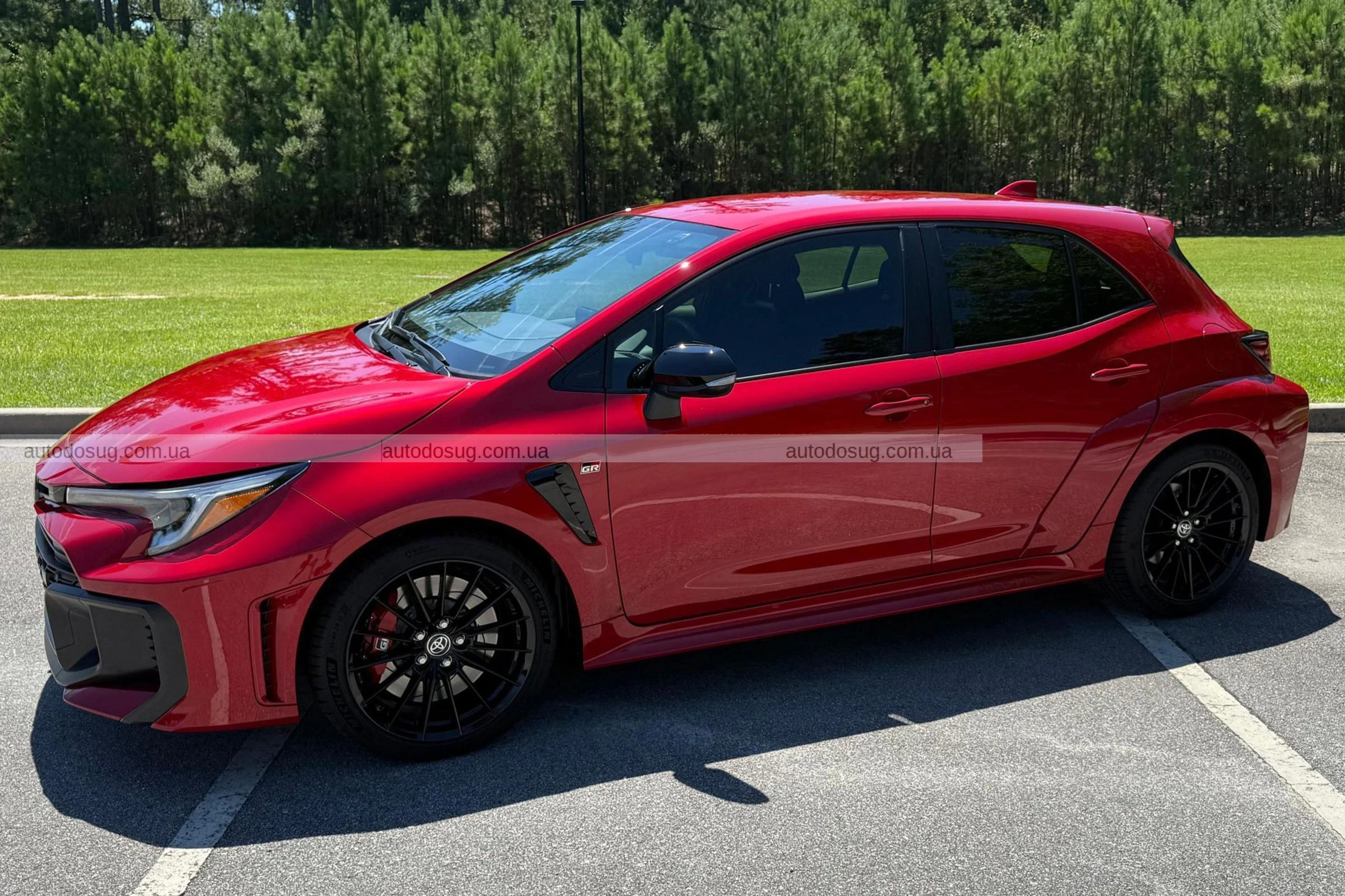 Чоловік купив нову Corolla GR, їздив на ній місяць і позбувся її з величезними збитками