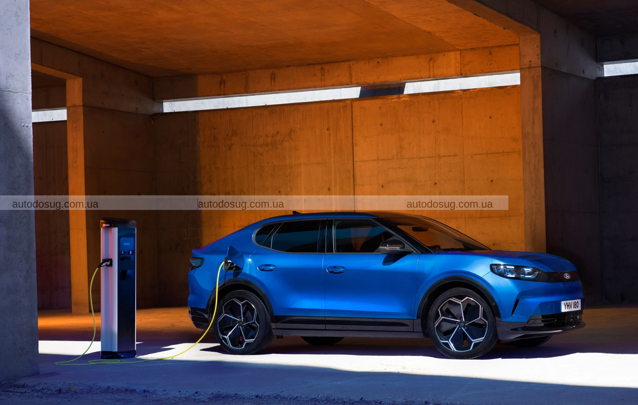 Електромобілі Ford на базі VW провалюються в Європі, змушуючи скорочувати виробництво