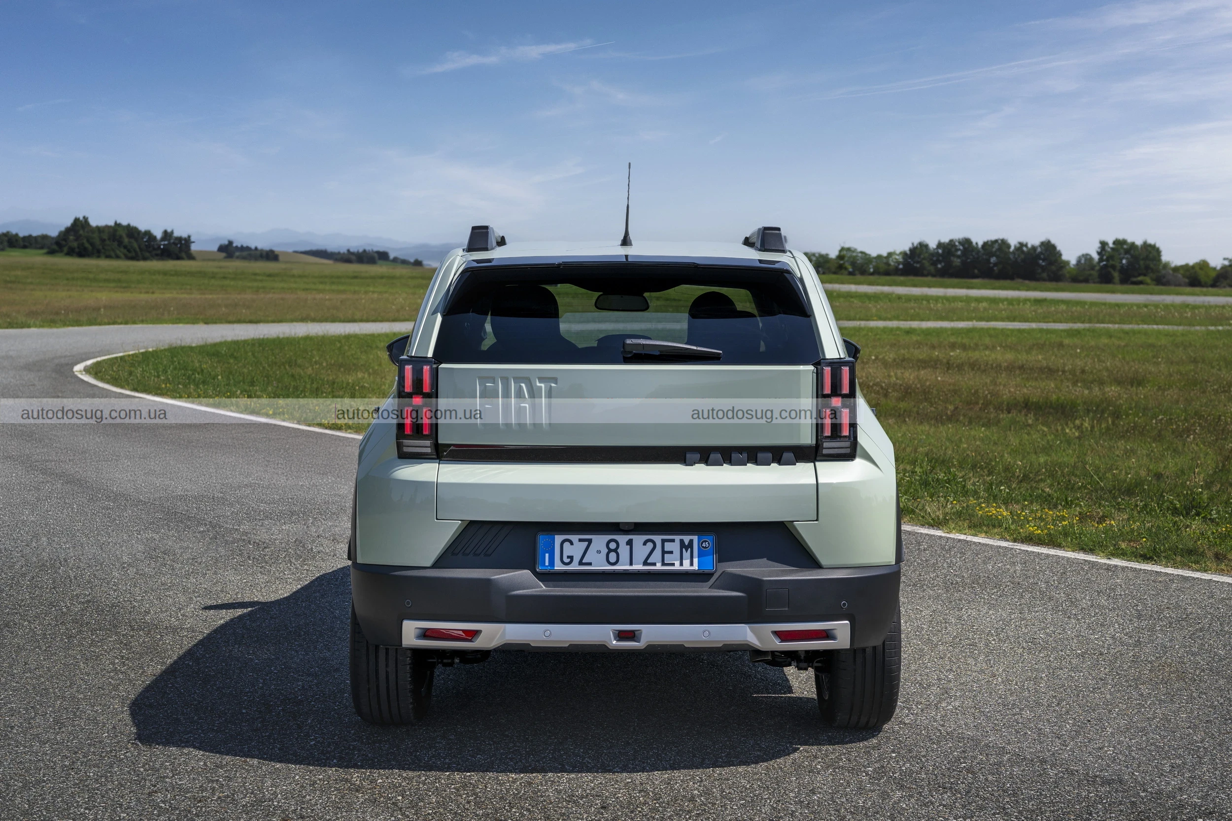 Fiat пропонує Grande Panda з ДВЗ і механічною коробкою передач