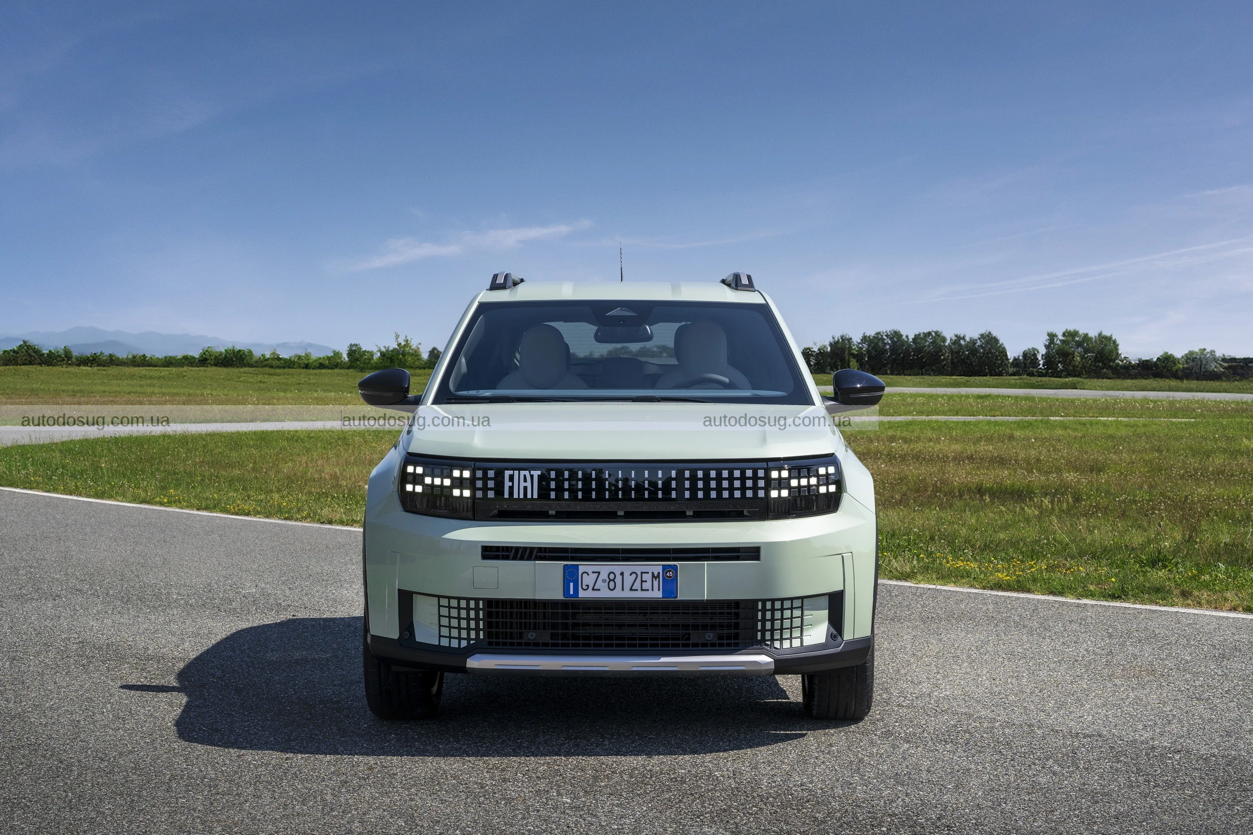 Fiat пропонує Grande Panda з ДВЗ і механічною коробкою передач