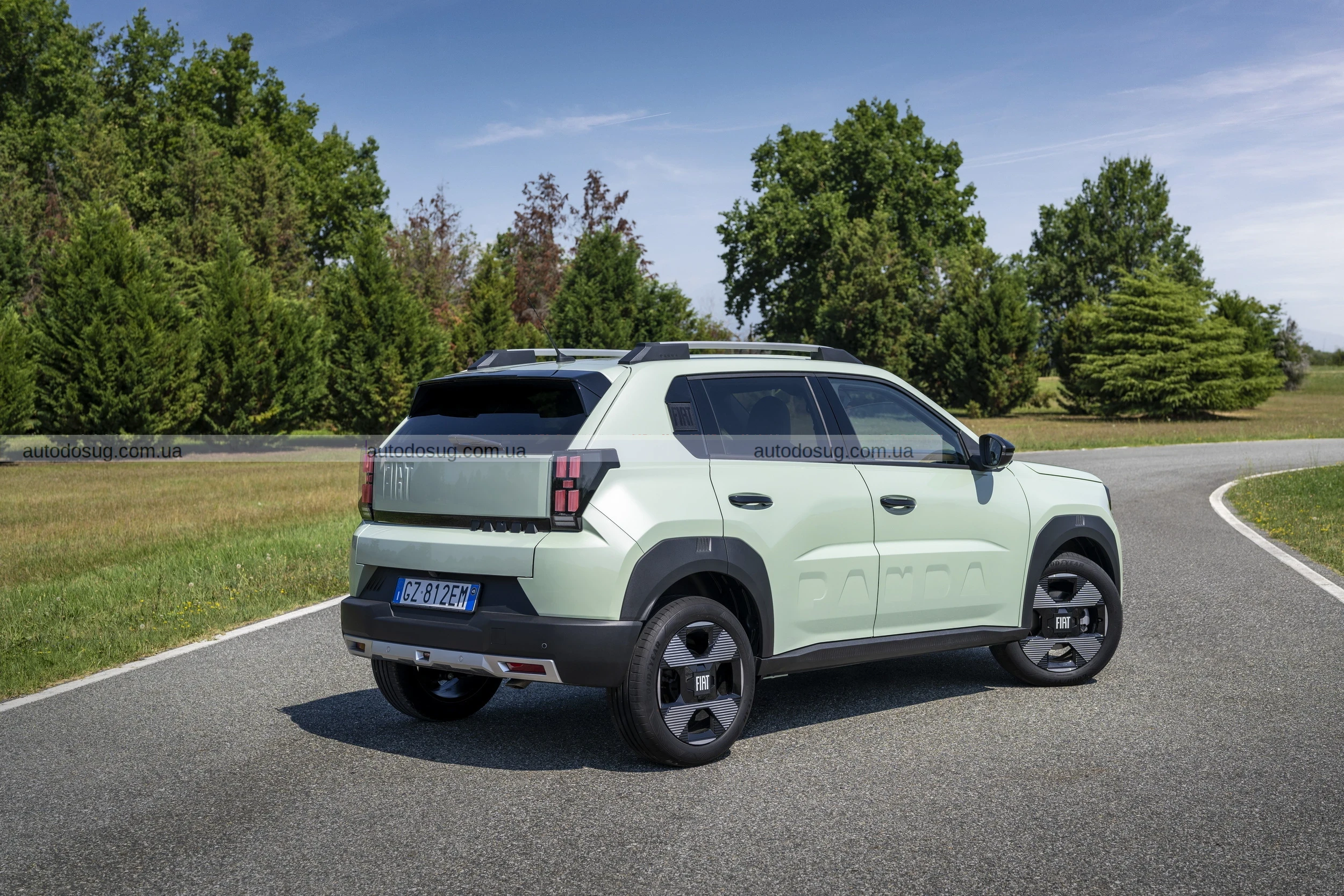 Fiat пропонує Grande Panda з ДВЗ і механічною коробкою передач