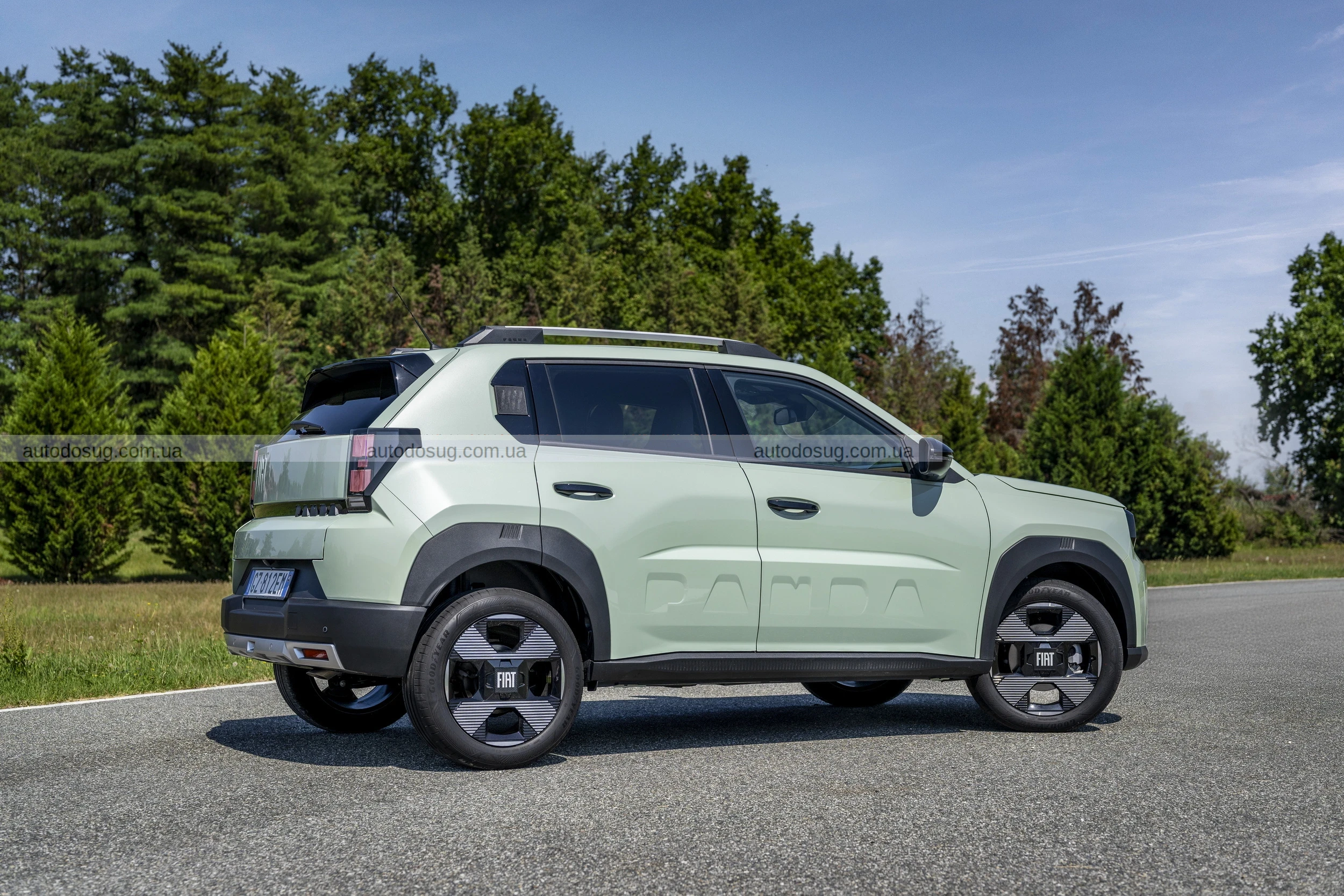 Fiat пропонує Grande Panda з ДВЗ і механічною коробкою передач