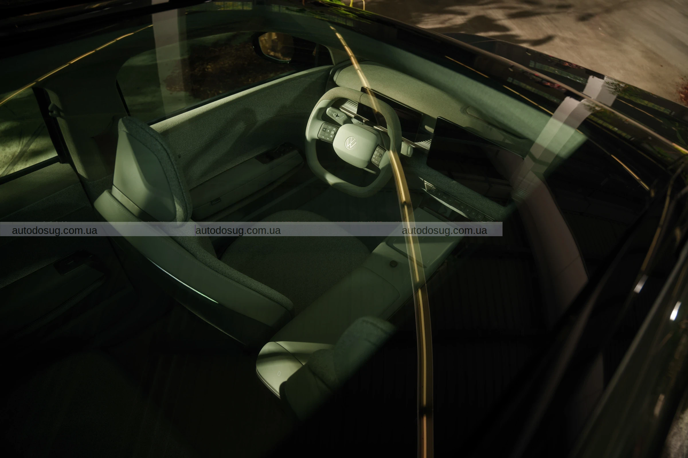 Концепт VW ID. Cross перетворює автомобіль на мобільну студію йоги