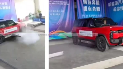 Китайський "спосіб гасіння пожеж" в електромобілях коли батарея вилітає на дорогу