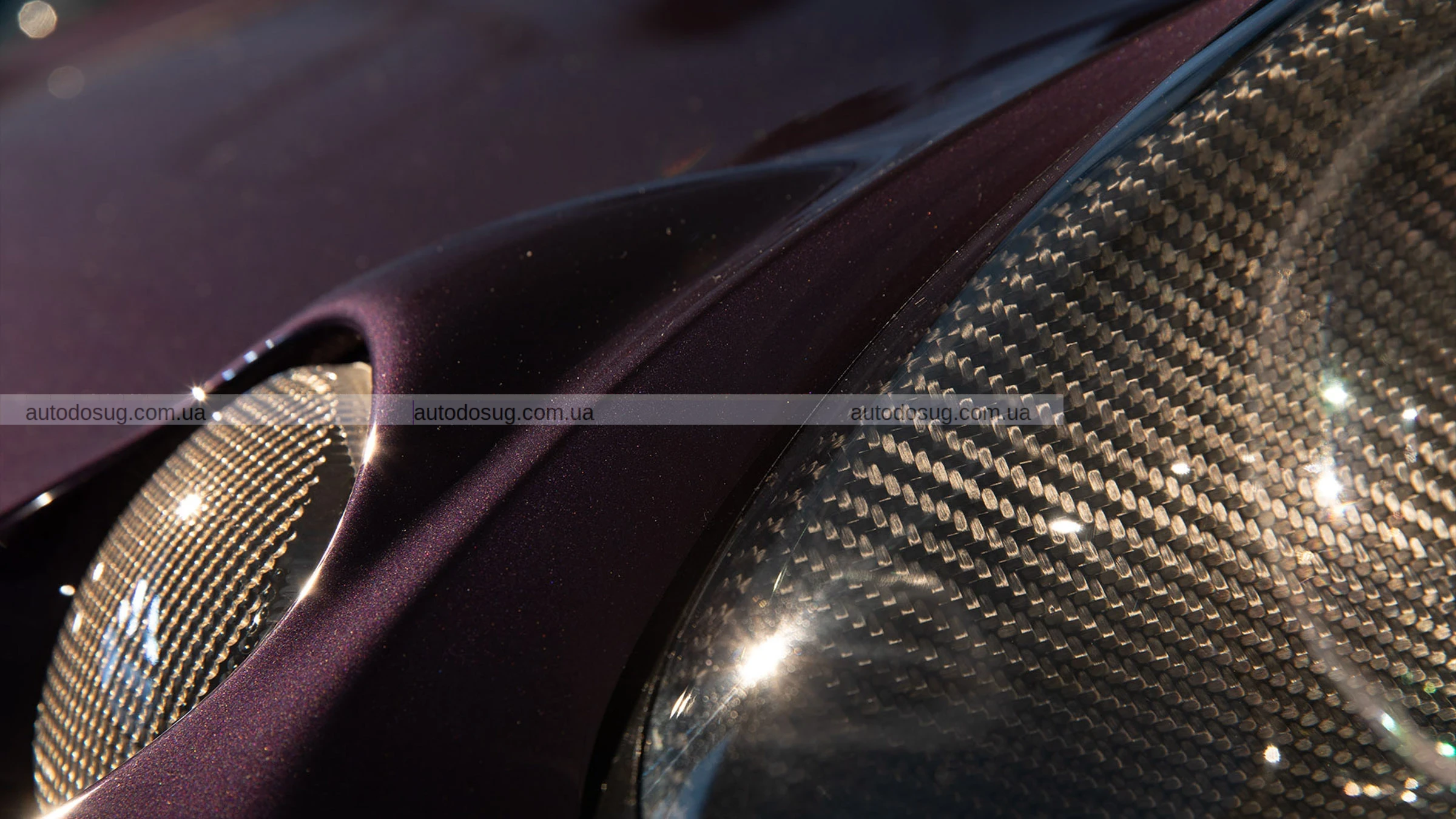 Lotus Elise з центральним сидінням важить удвічі менше, ніж Toyota GR86