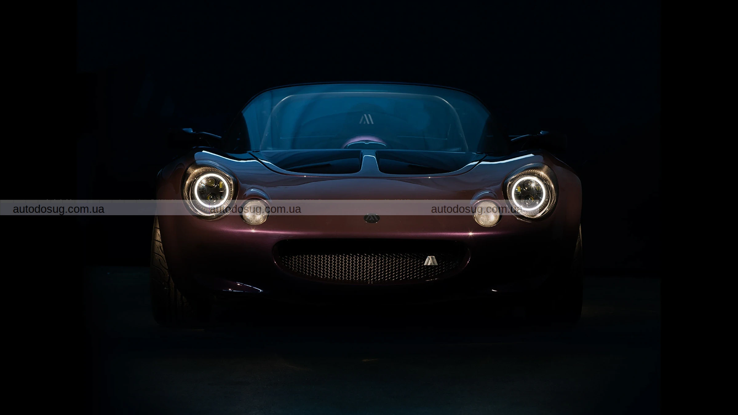 Lotus Elise з центральним сидінням важить удвічі менше, ніж Toyota GR86