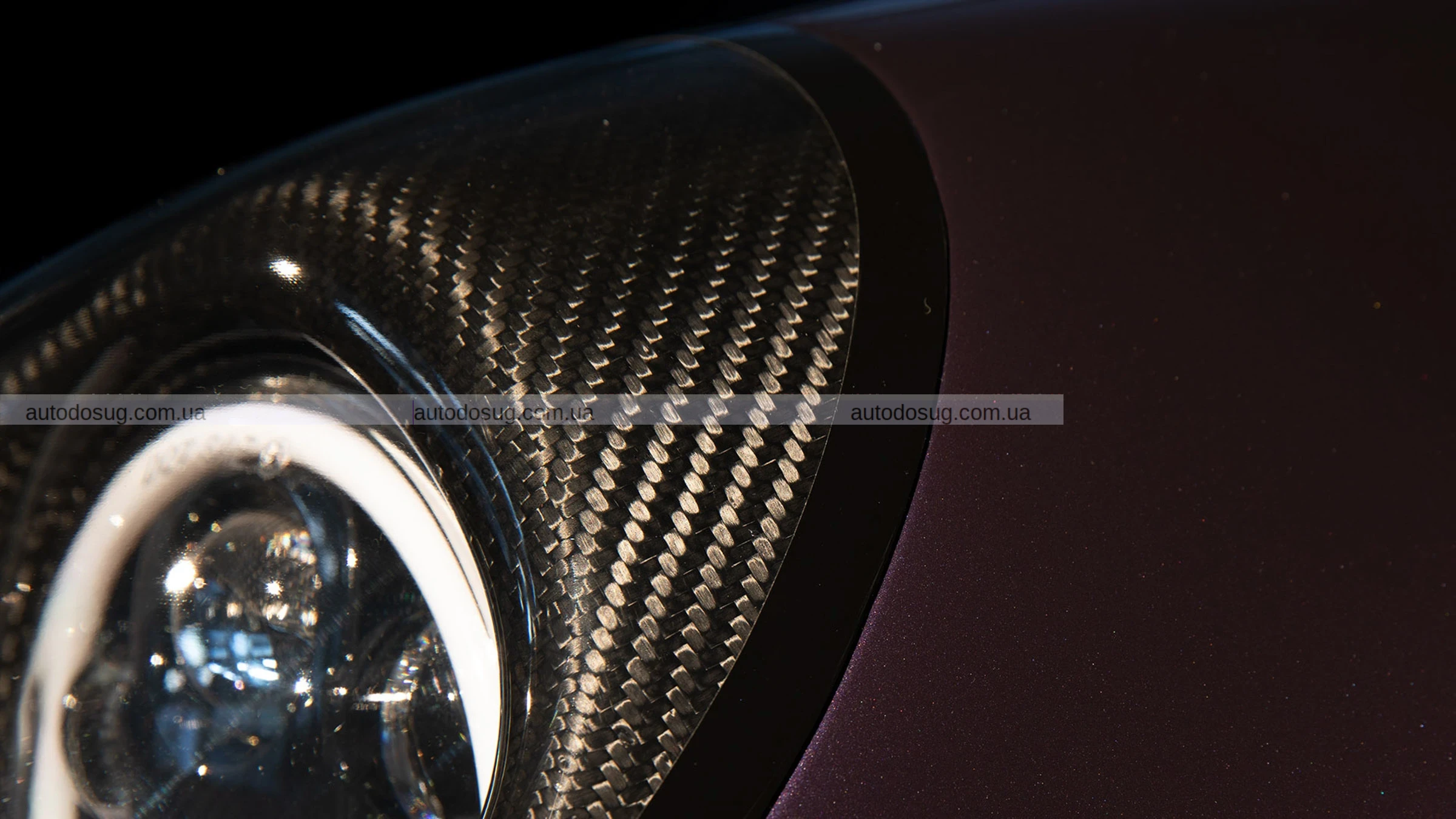 Lotus Elise з центральним сидінням важить удвічі менше, ніж Toyota GR86