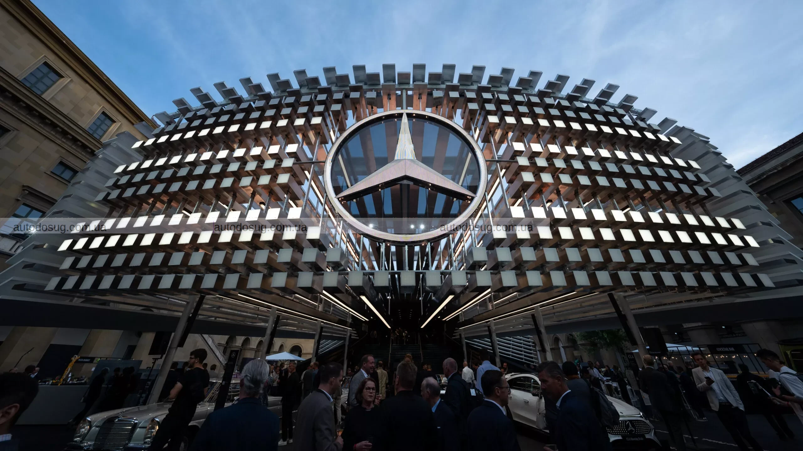 Mercedes-Benz готує 40 нових моделей, щоб змінити своє майбутнє