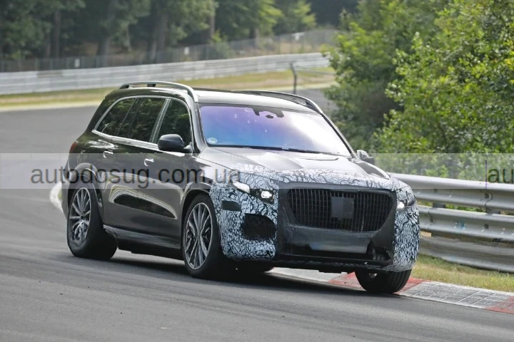 Mercedes-Maybach GLS лишається самотнім у своєму стилі решітки