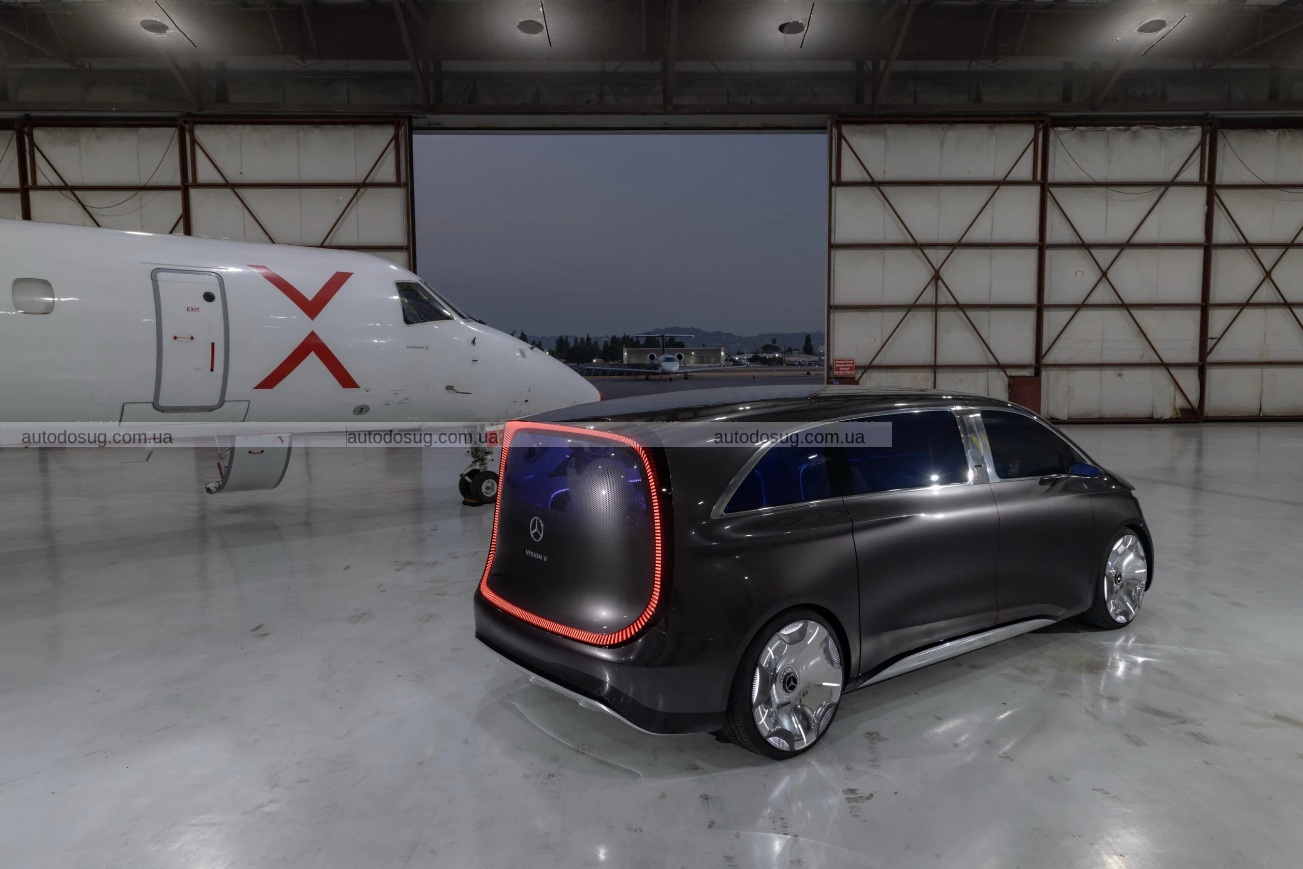 Mercedes представить розкішні електричні фургони VLE та VLS у 2026 році