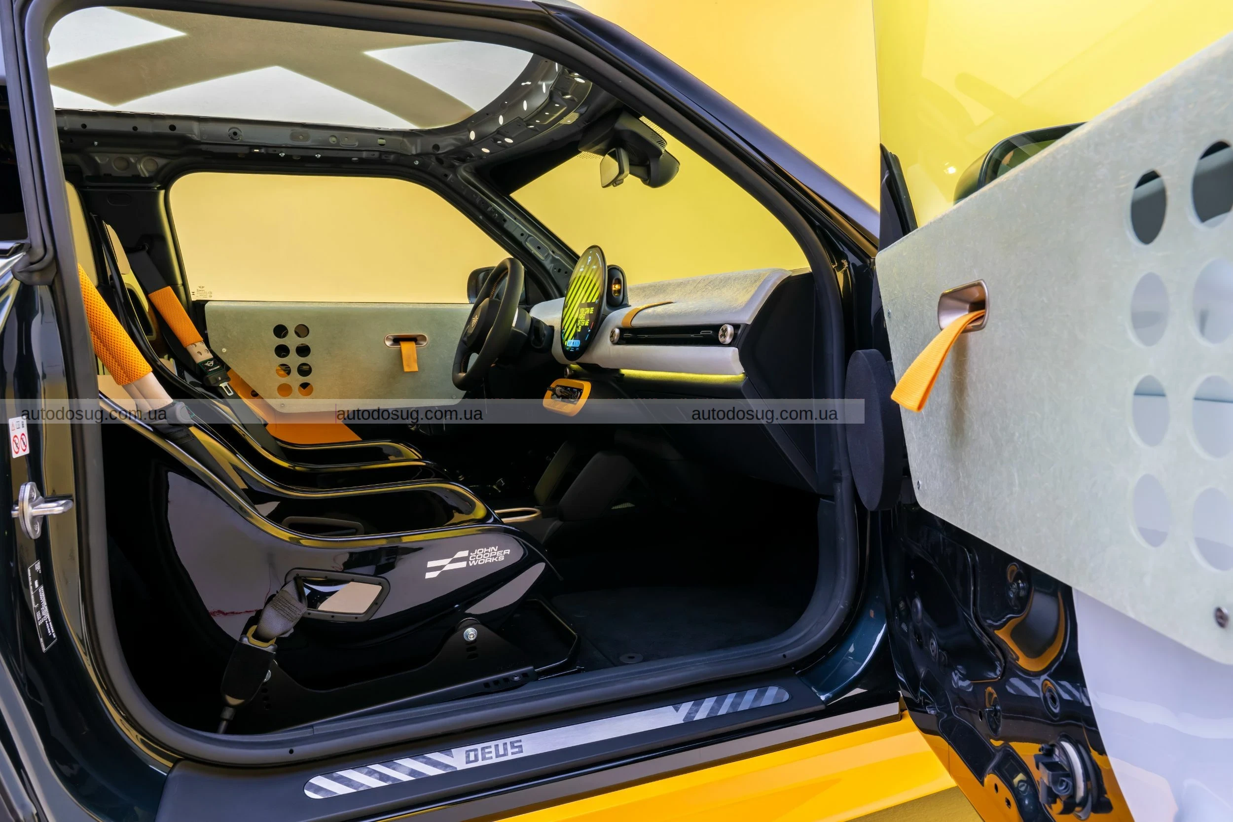 Міні розкрила двох безглуздих JCW, які порушують усі правила