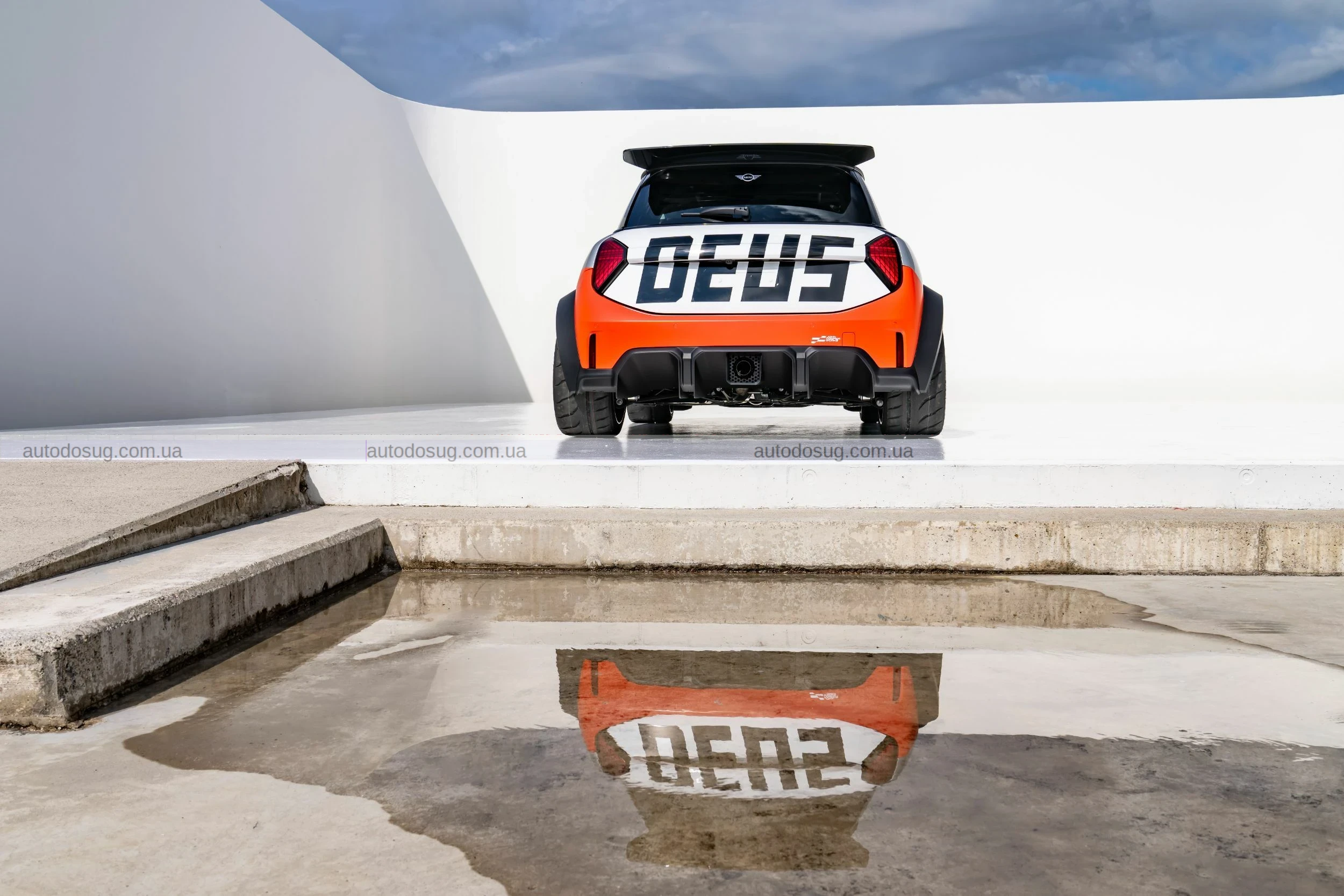 Міні розкрила двох безглуздих JCW, які порушують усі правила