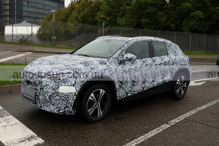 Найменший позашляховик Mercedes має нову підсвітку і зміни для GLA