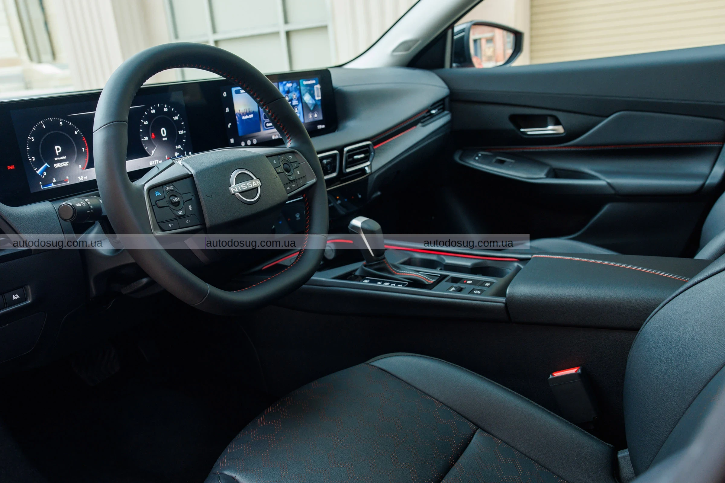 Nissan надав Sentra зовнішній вигляд 2026 року, але залишив потужність у 2016 році