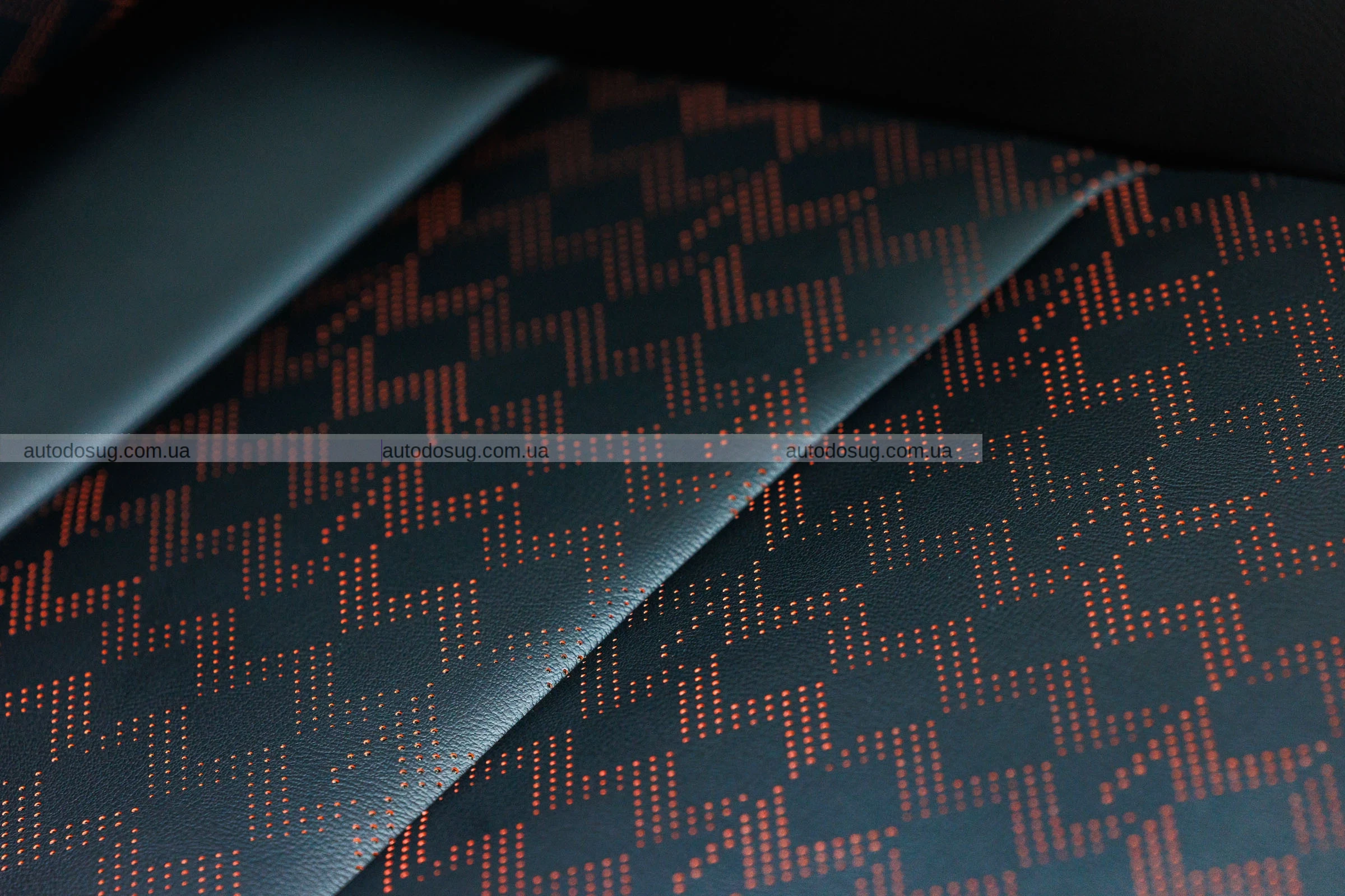 Nissan надав Sentra зовнішній вигляд 2026 року, але залишив потужність у 2016 році