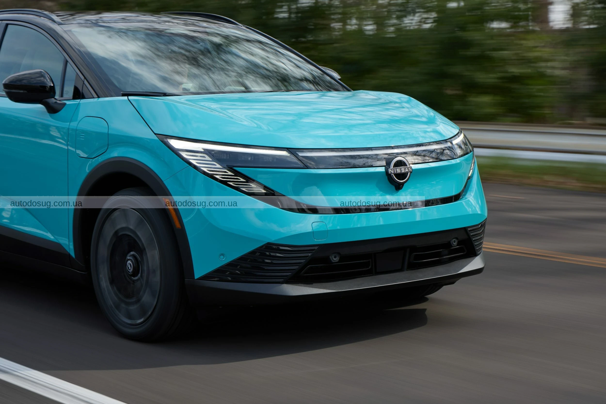 Nissan скорочує виробництво Leaf ще до початку продажів