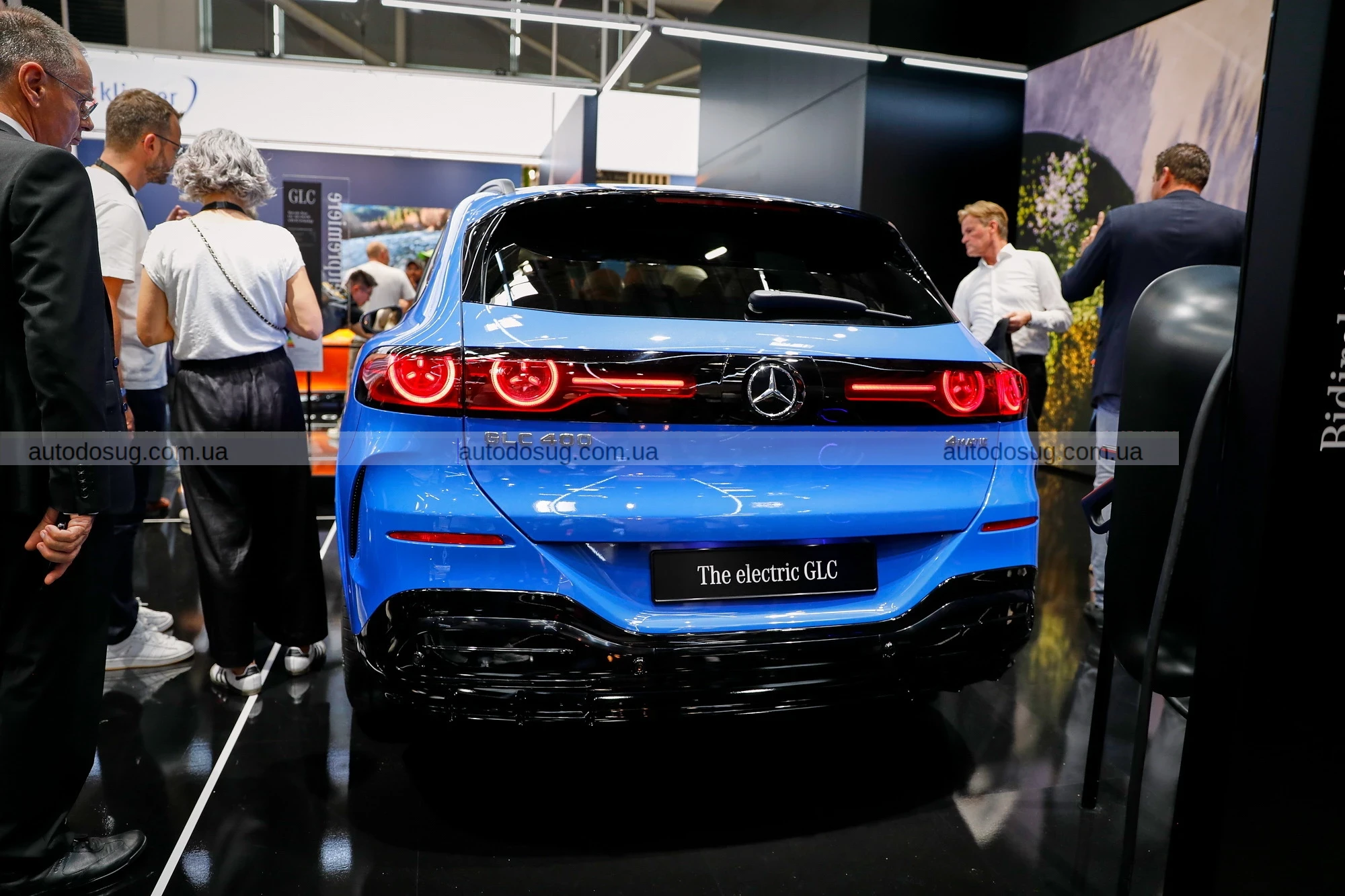 Новий повністю електричний Mercedes GLC має решітку радіатора, достатньо велику, щоб «проковтнути» BMW