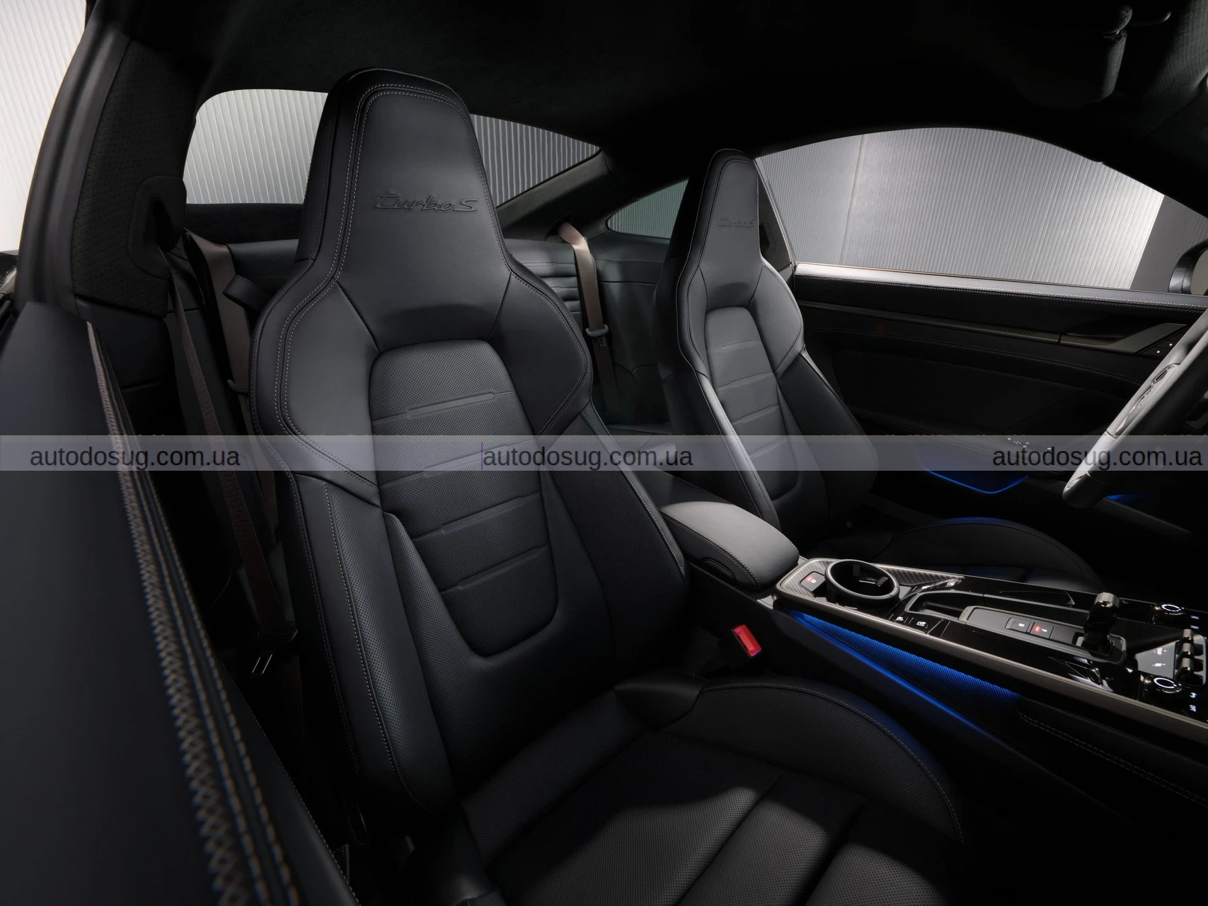 Porsche переходить на гібрид для свого найкращого спортивного автомобіля