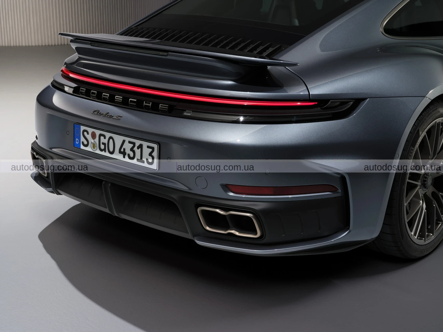 Porsche переходить на гібрид для свого найкращого спортивного автомобіля