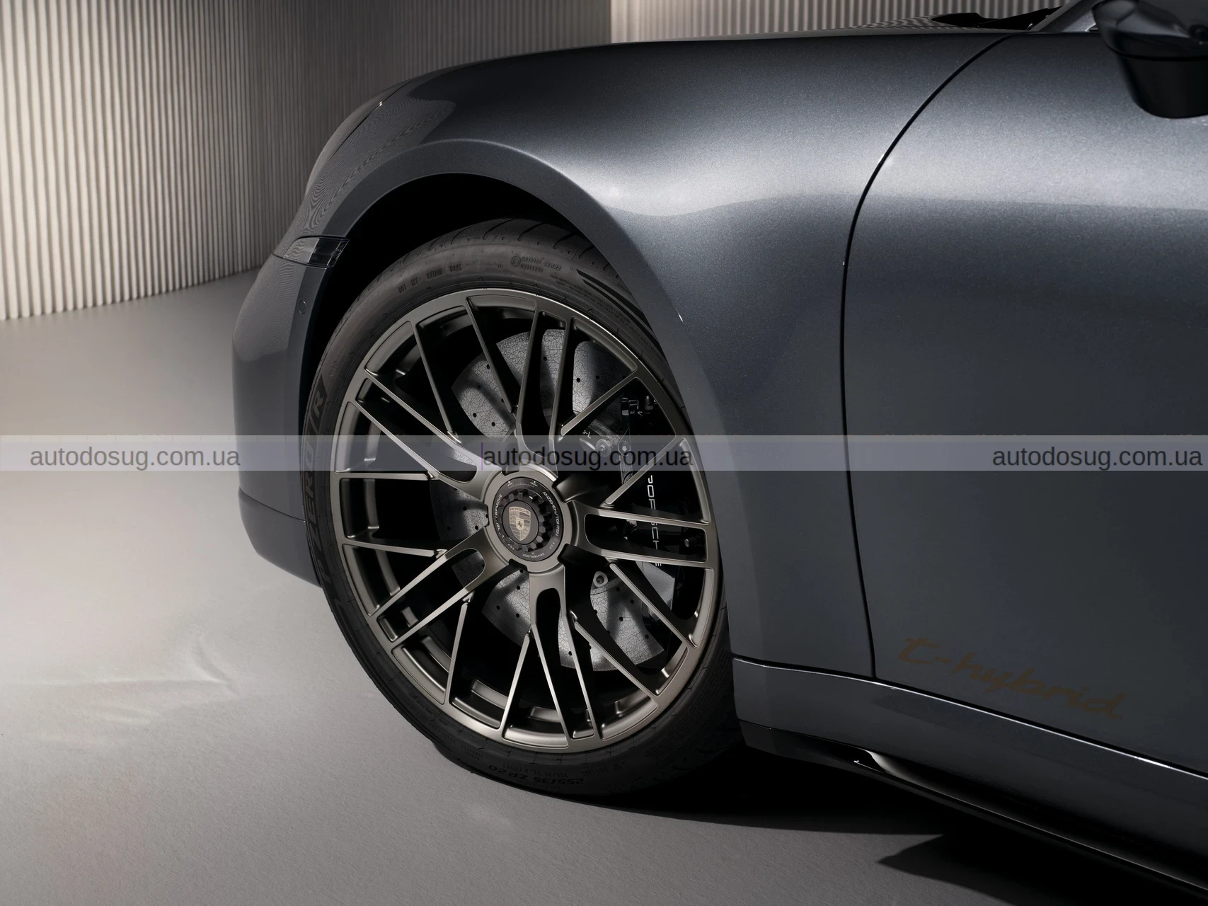 Porsche переходить на гібрид для свого найкращого спортивного автомобіля